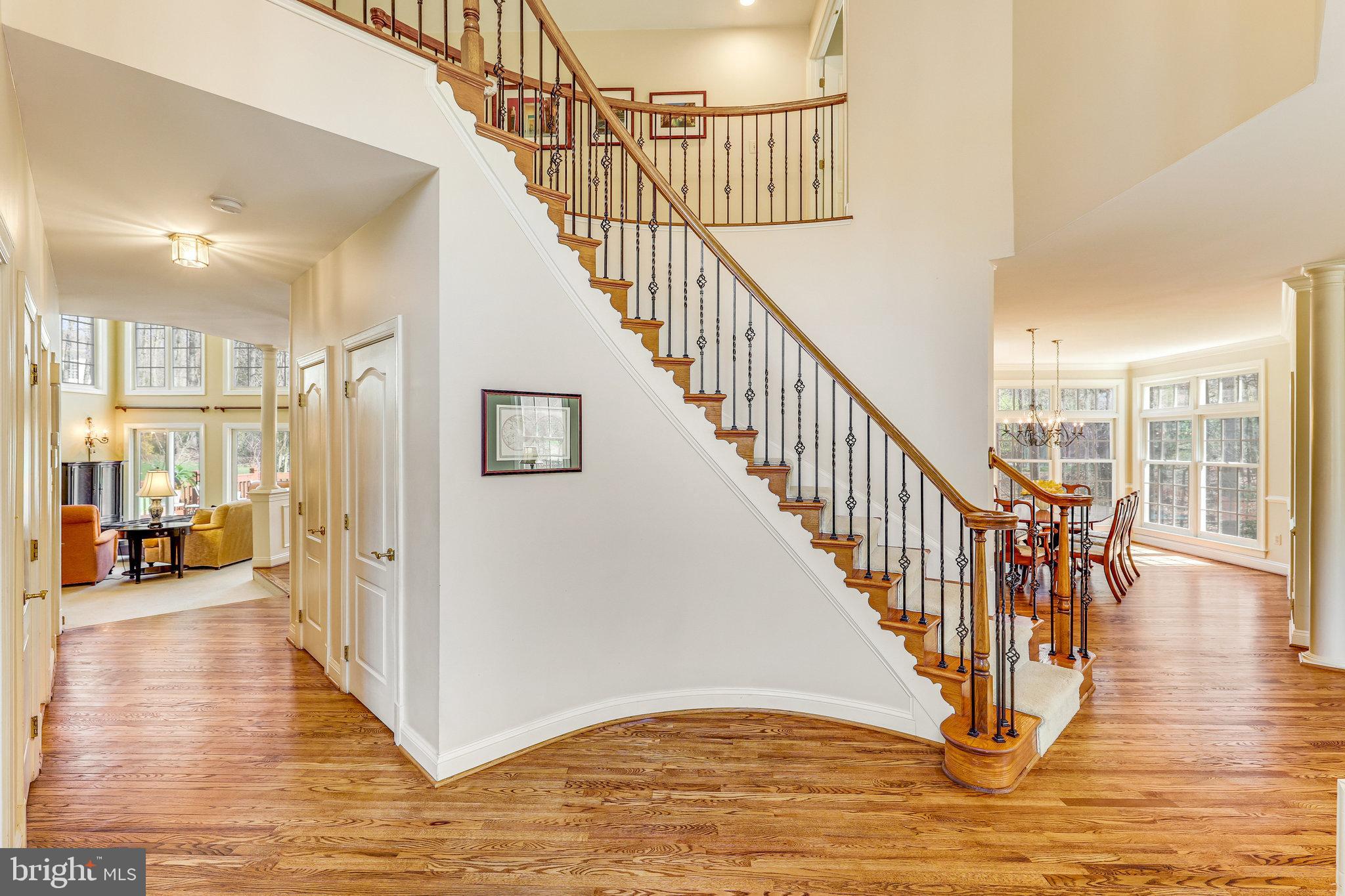 CARIS GLENNE - Residential