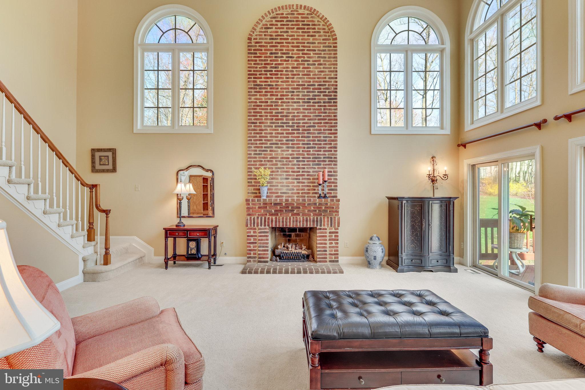 CARIS GLENNE - Residential