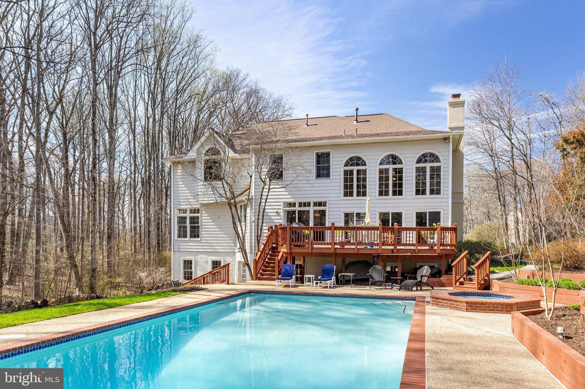 CARIS GLENNE - Residential