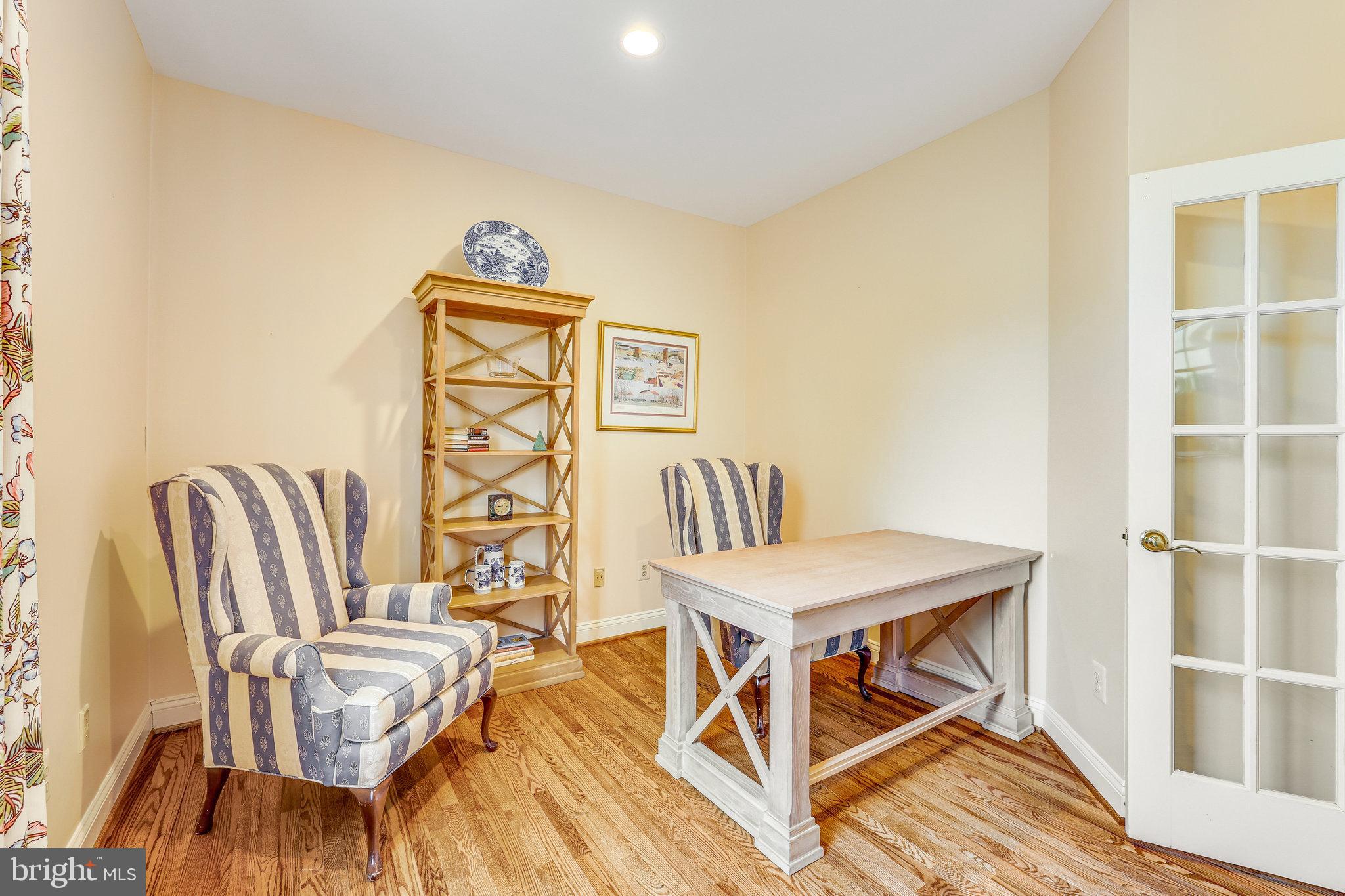 CARIS GLENNE - Residential