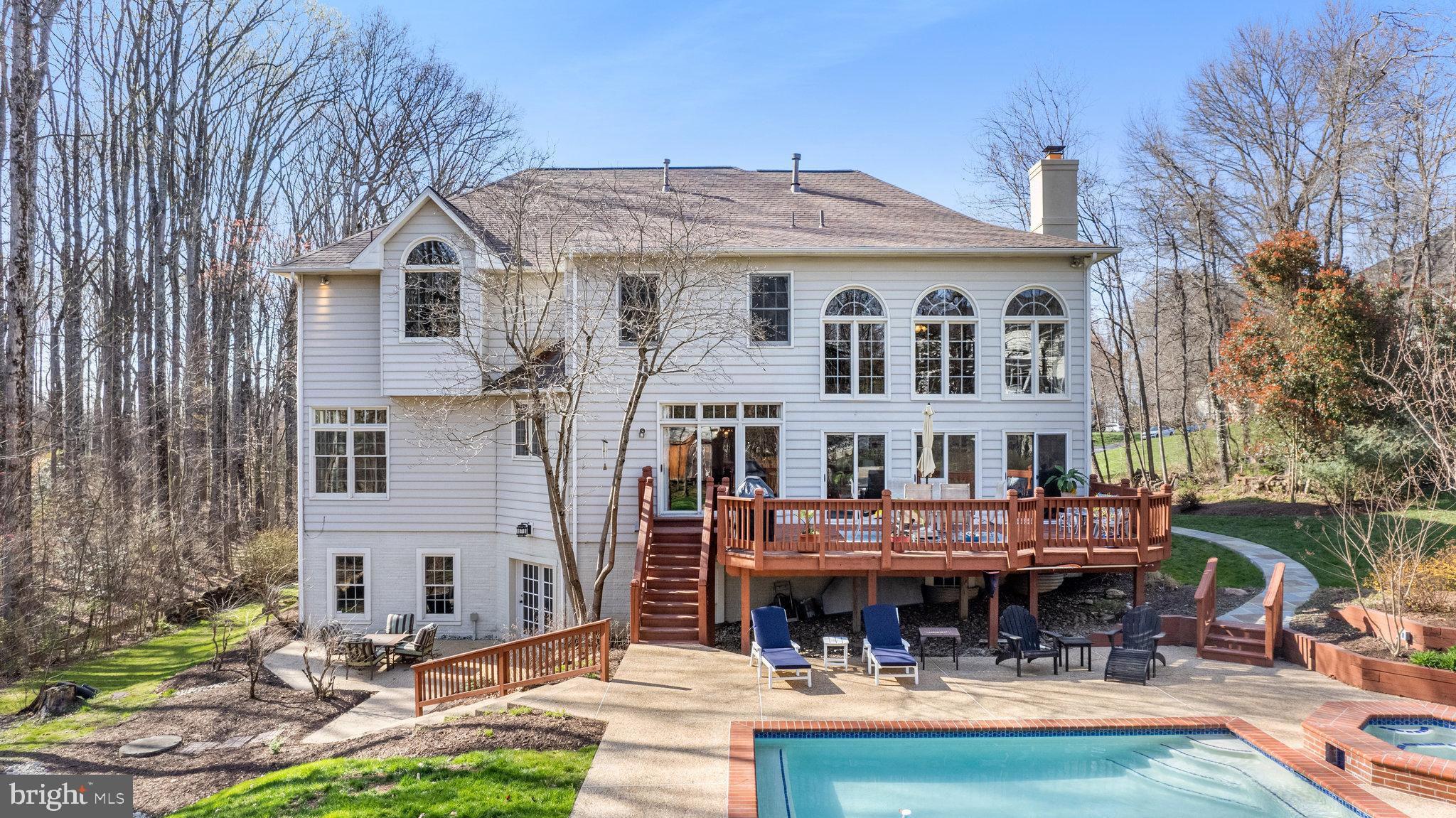 CARIS GLENNE - Residential