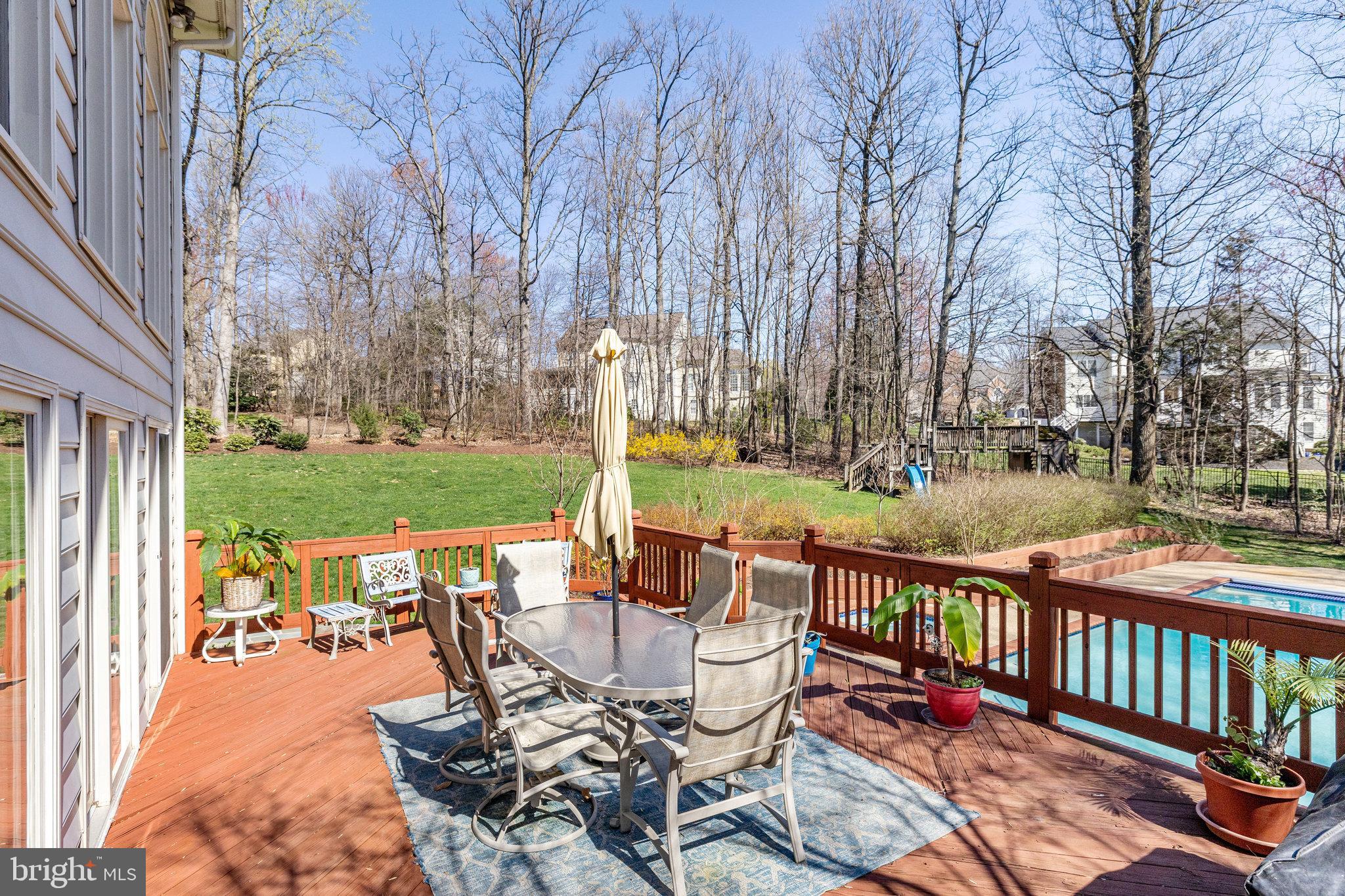 CARIS GLENNE - Residential