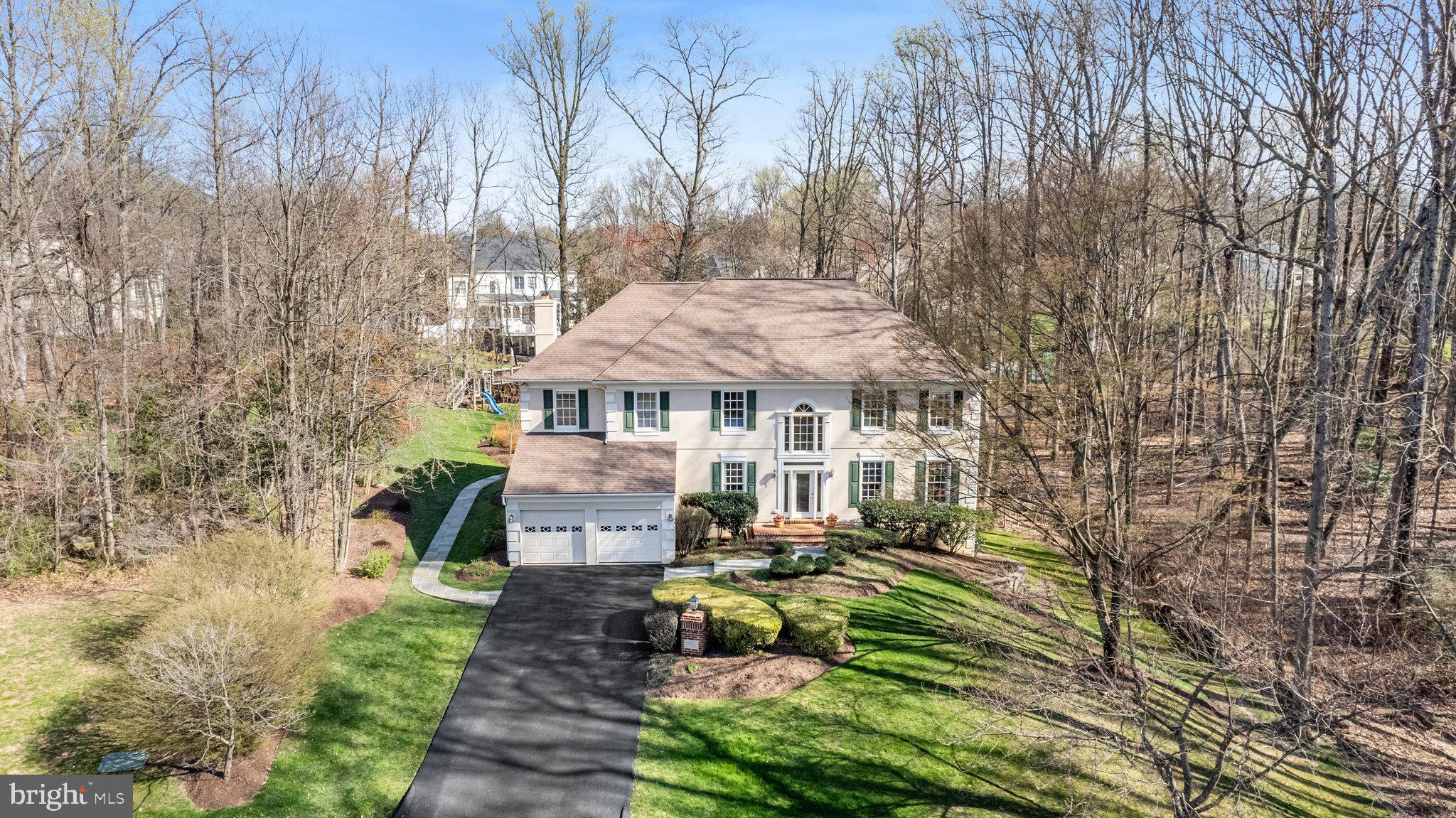 CARIS GLENNE - Residential