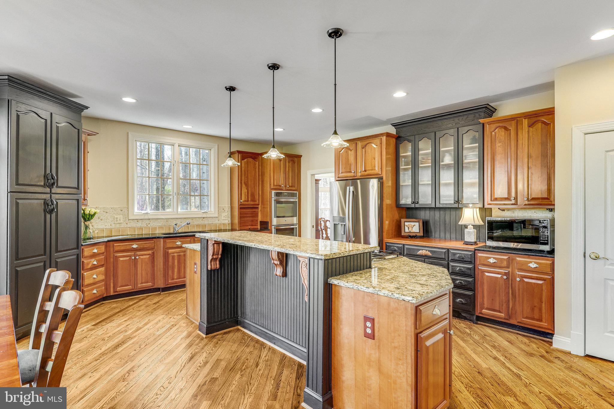 CARIS GLENNE - Residential