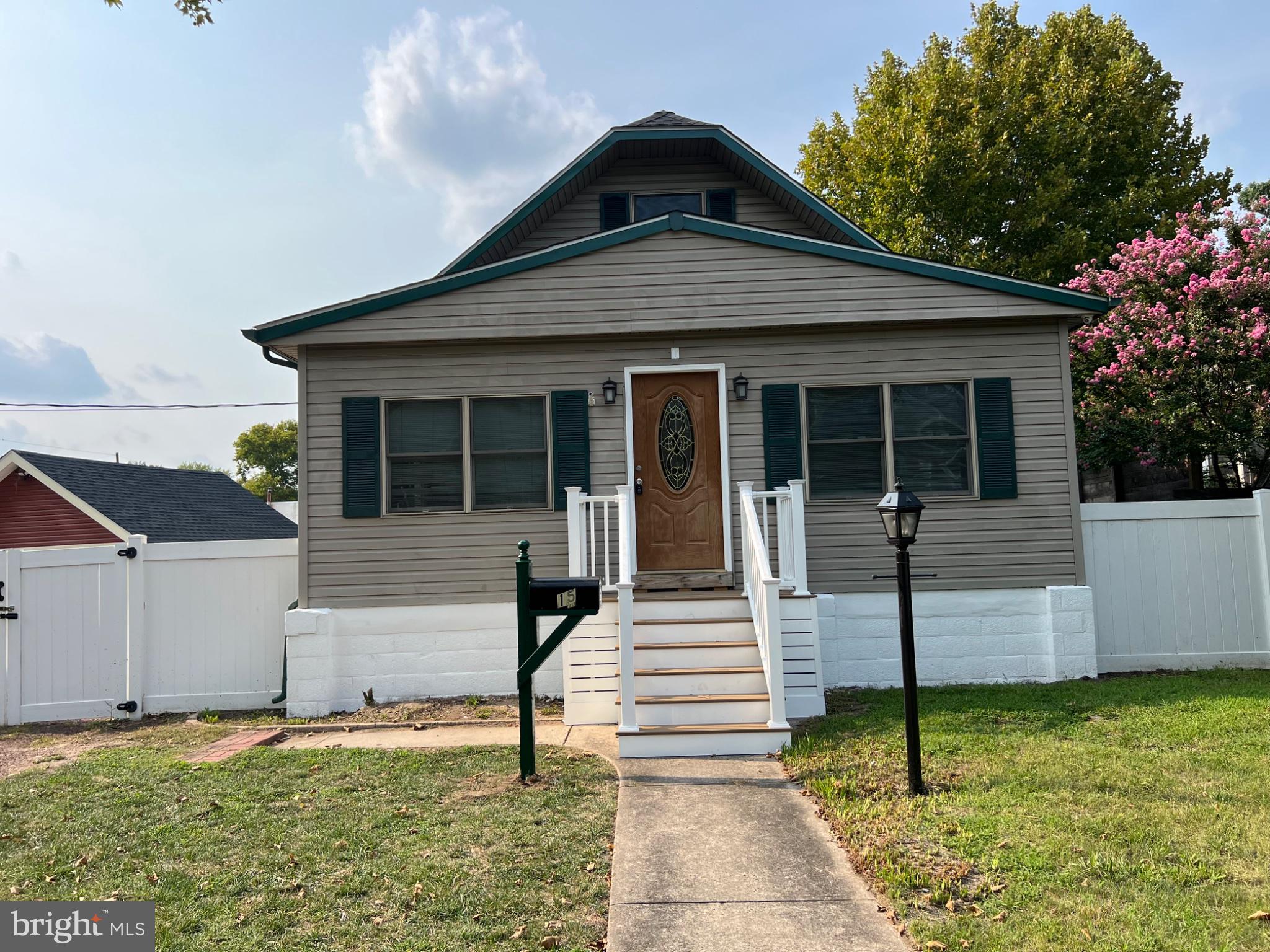 15 E CHARLES STREET