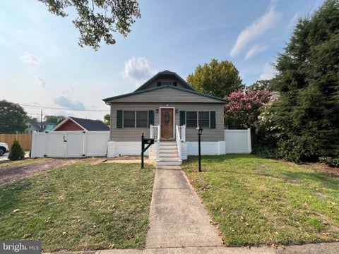 Homes For Sale - 15 E Charles Street<br/> PALMYRA, NJ 08065