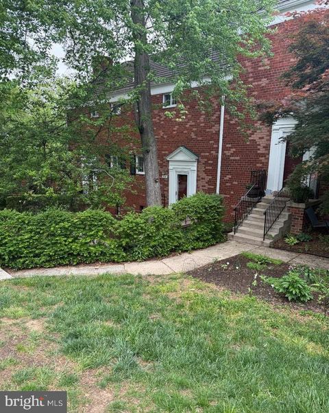 Photo of 3539 Martha Custis Drive, ALEXANDRIA, VA 22302 (MLS # VAAX2059606)