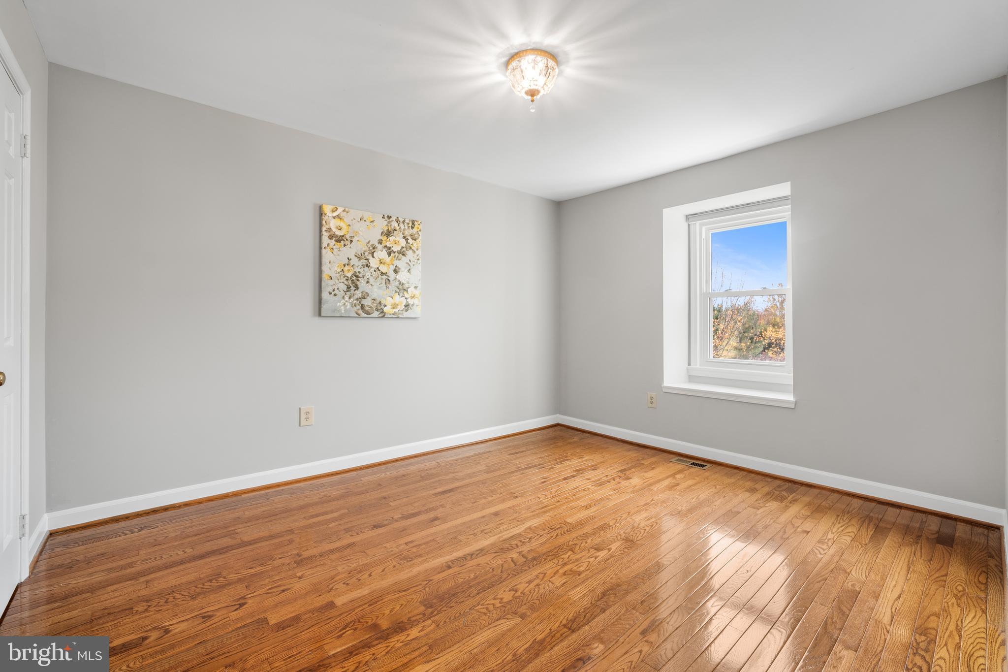 INVERNESS WOODS - Residential