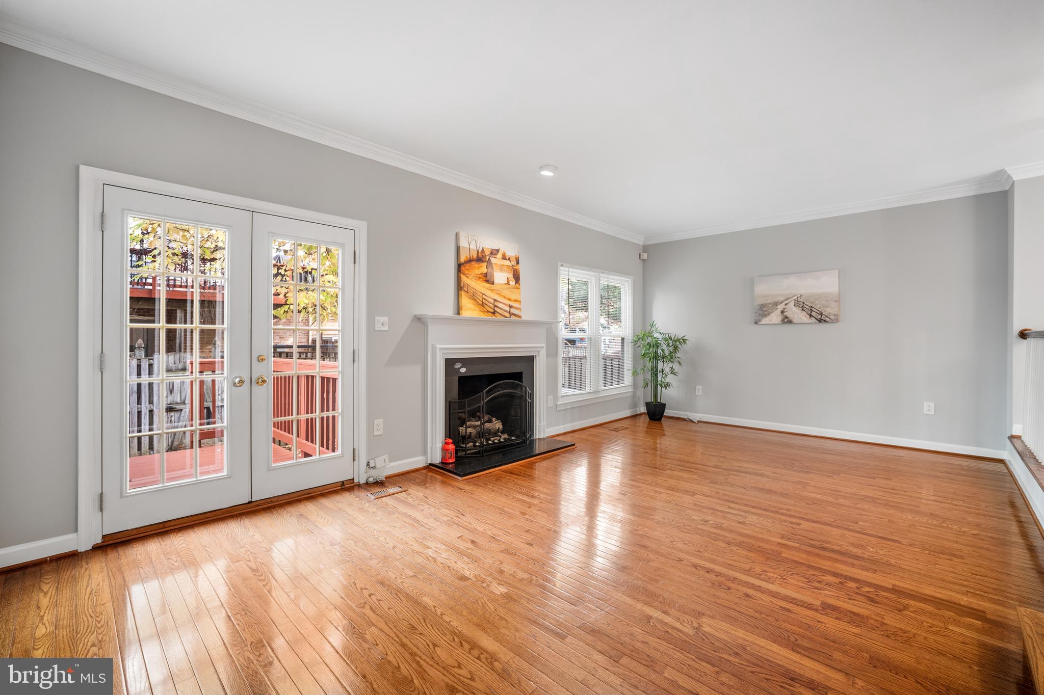 INVERNESS WOODS - Residential