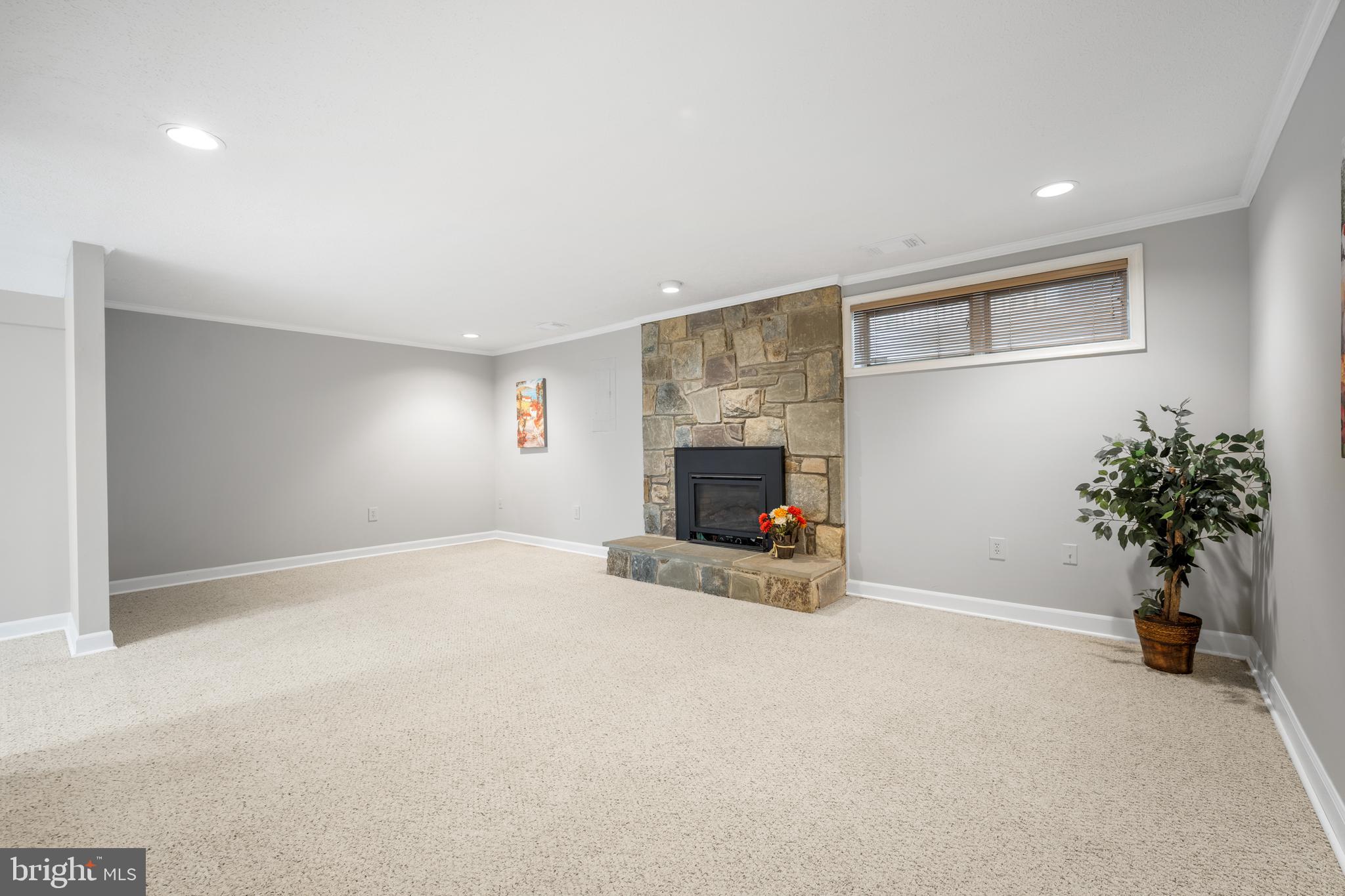 INVERNESS WOODS - Residential