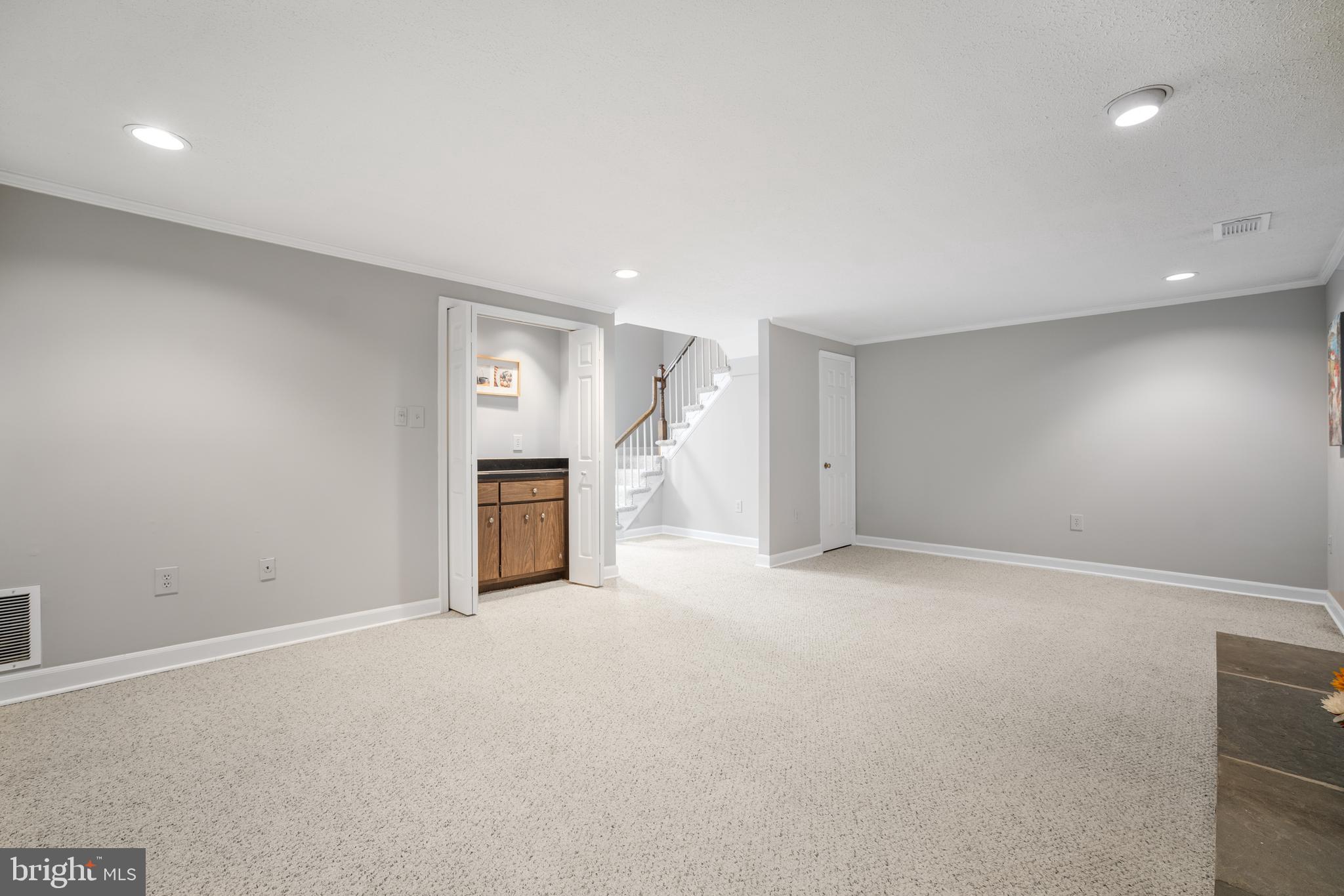 INVERNESS WOODS - Residential