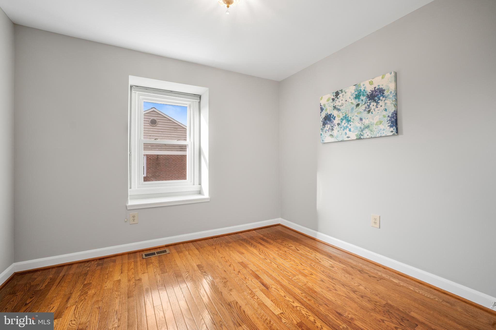 INVERNESS WOODS - Residential