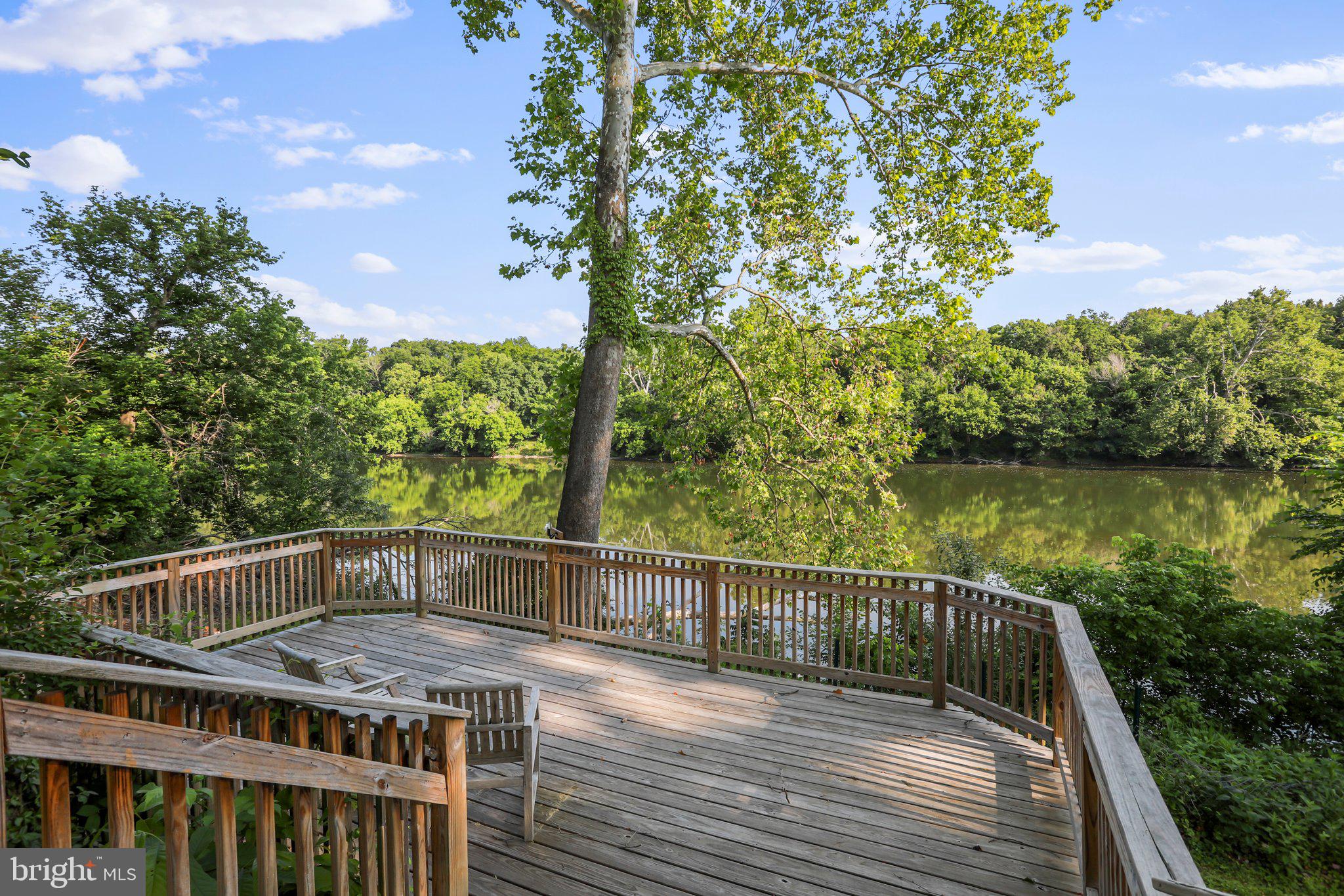 SHEN SHORES - Residential