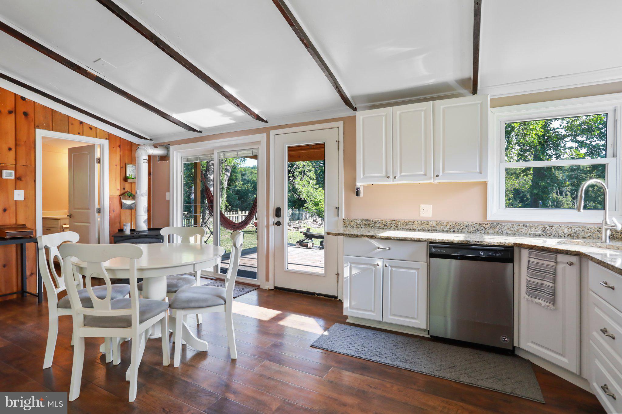 SHEN SHORES - Residential