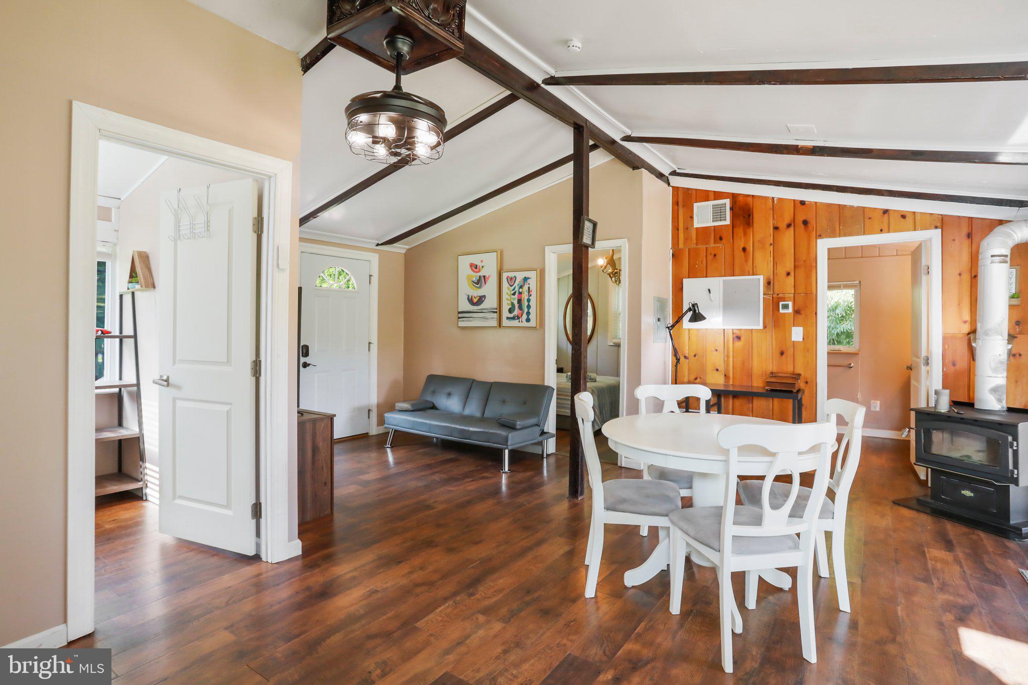 SHEN SHORES - Residential