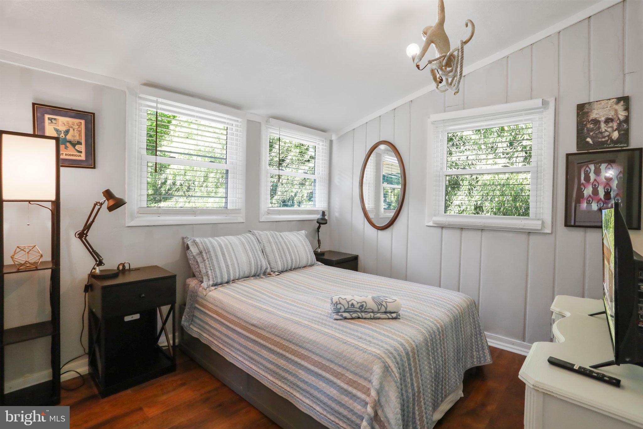 SHEN SHORES - Residential