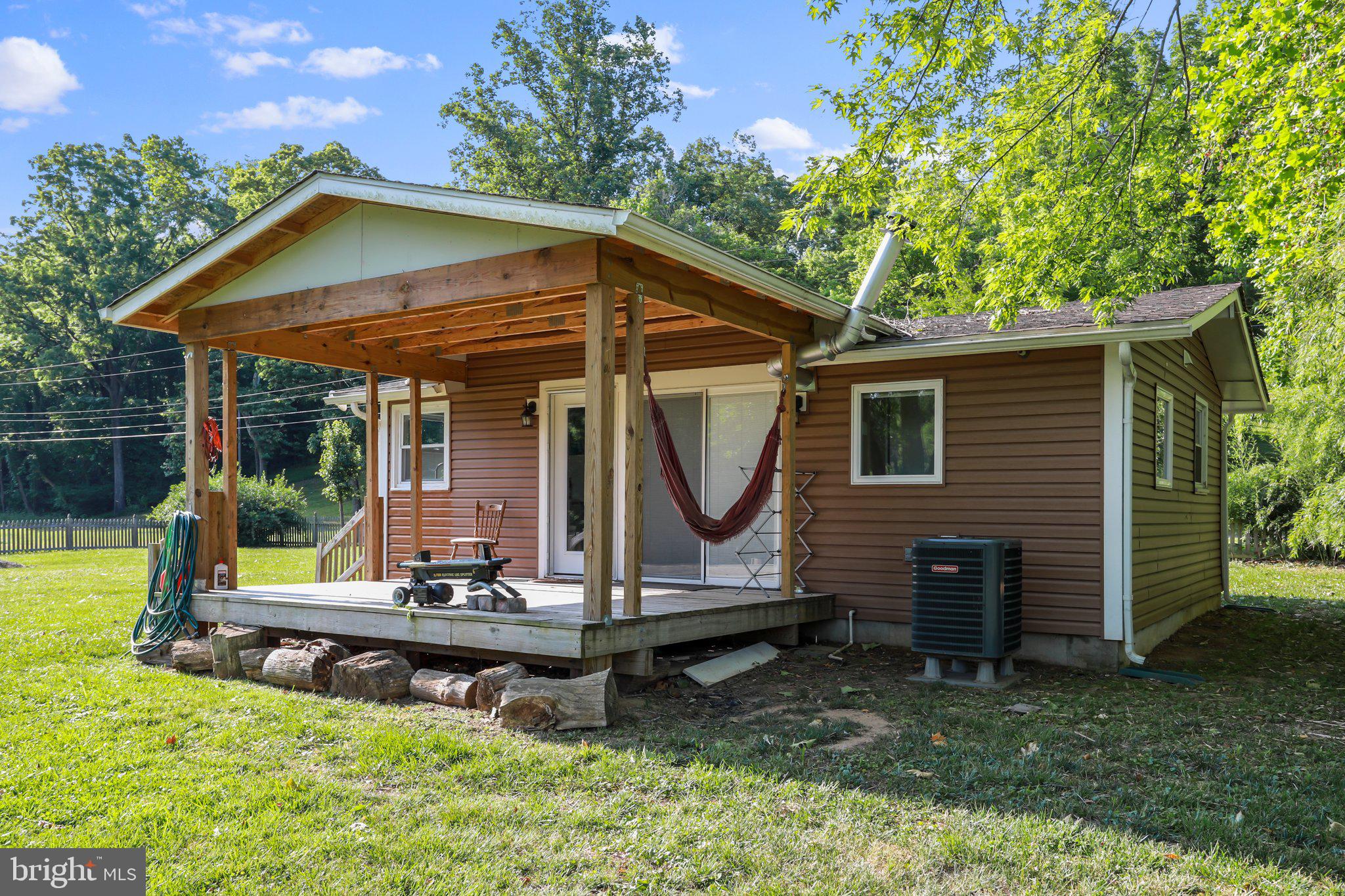 SHEN SHORES - Residential