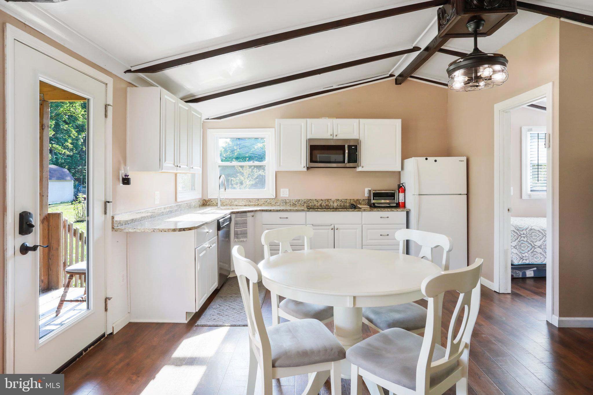 SHEN SHORES - Residential