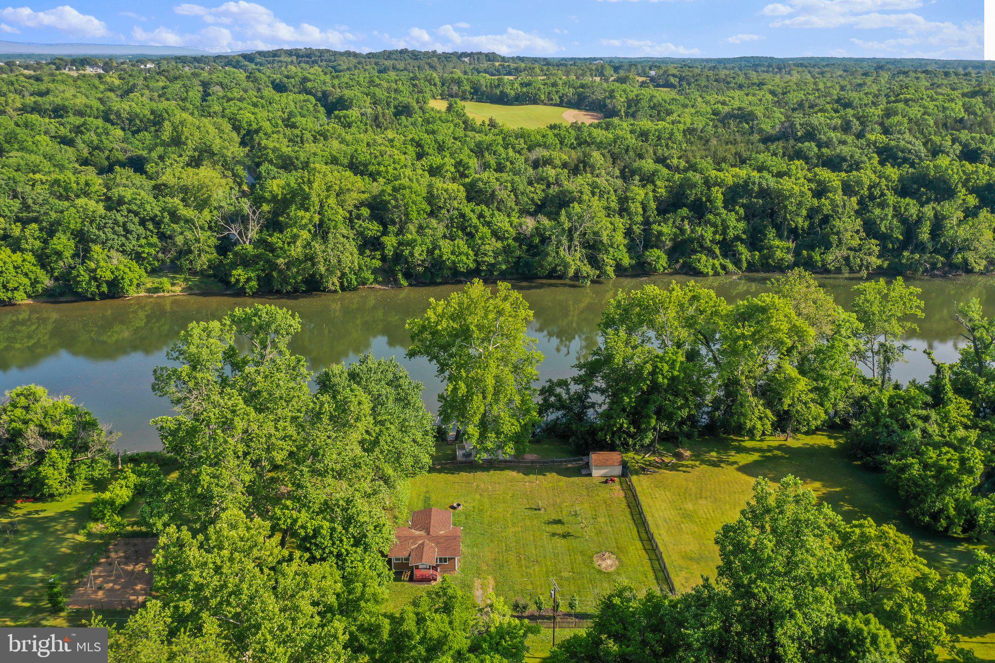 SHEN SHORES - Residential