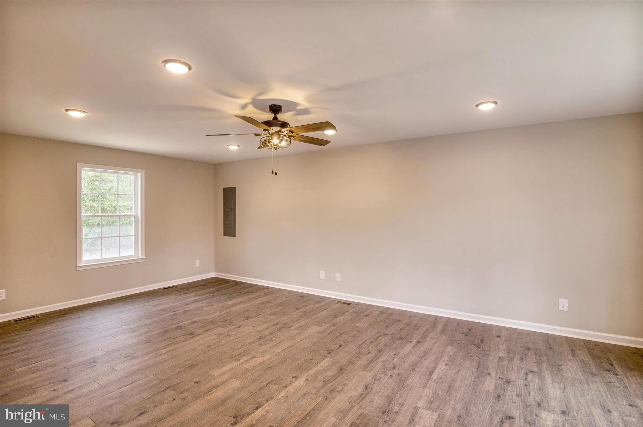 NI RIVER FARMS - Residential