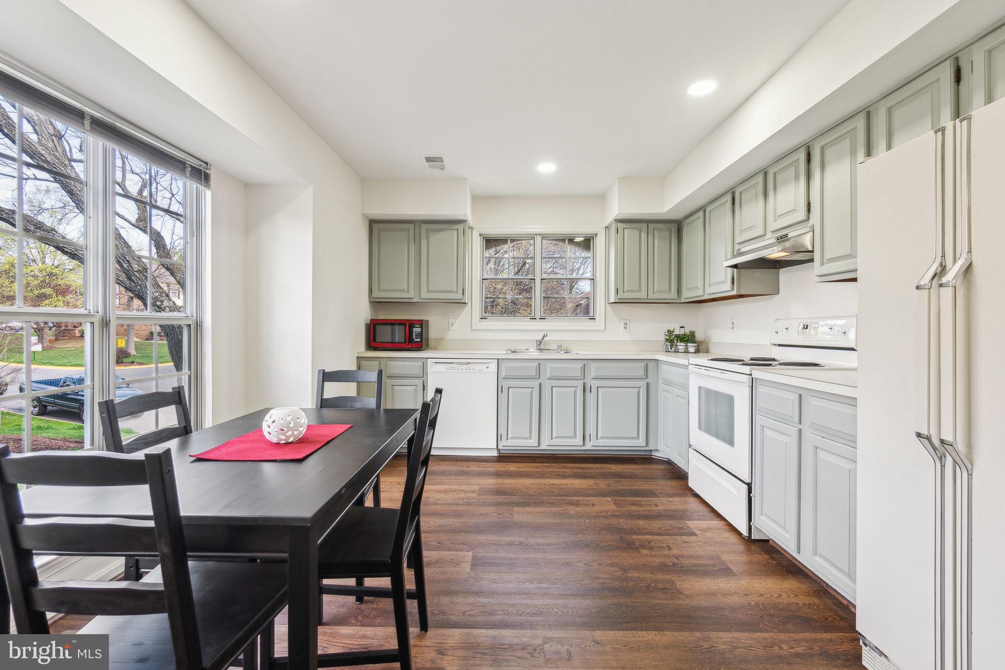 GEORGIAN COLONIES - Residential