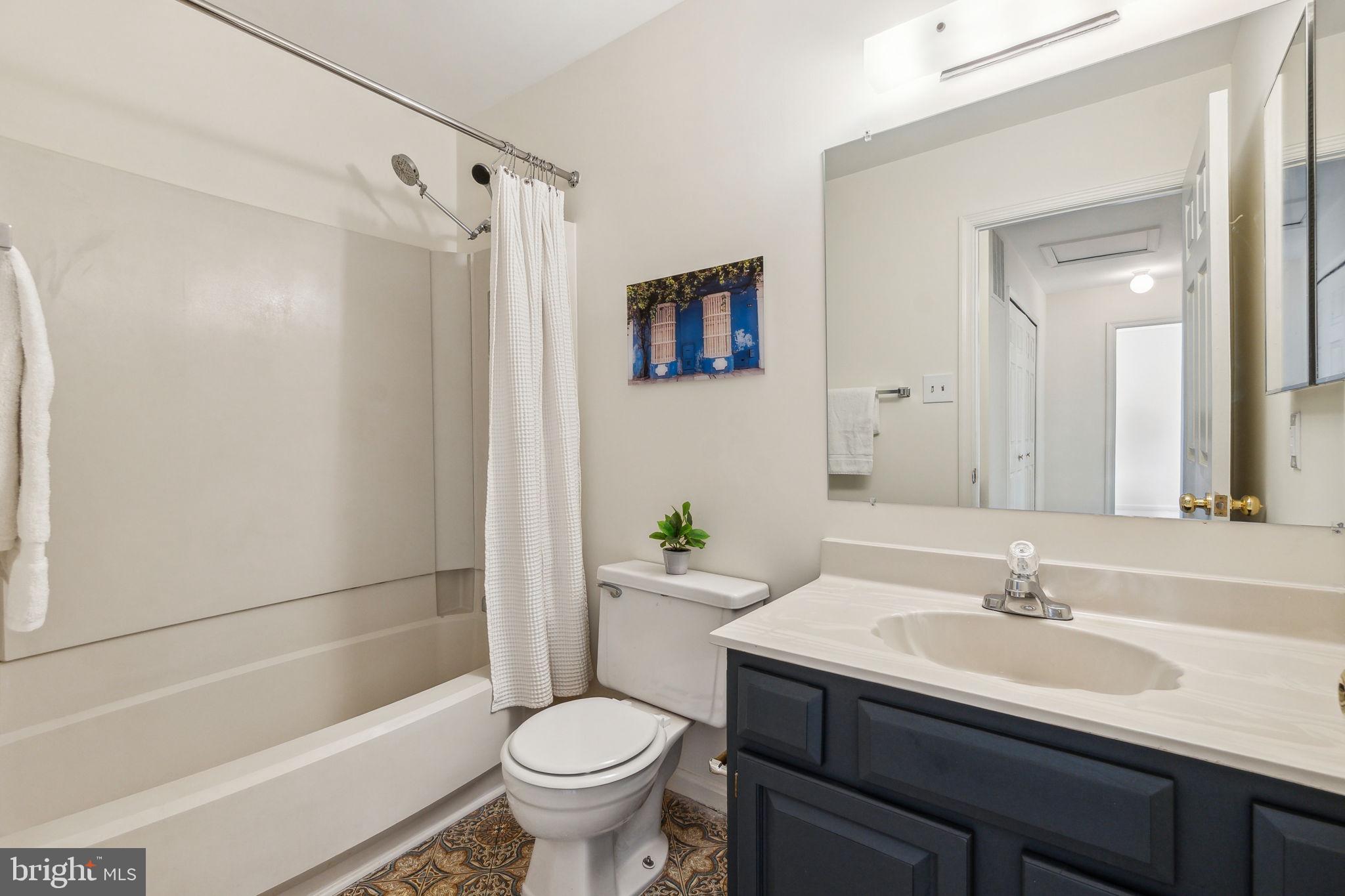 GEORGIAN COLONIES - Residential