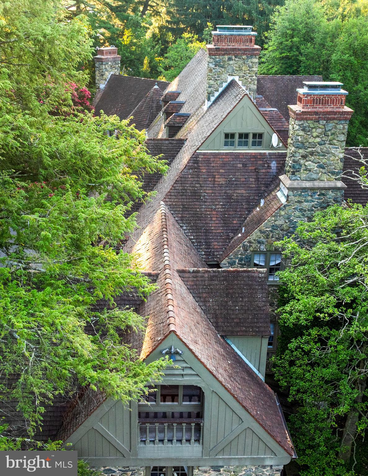 102 COTSWOLD ROAD