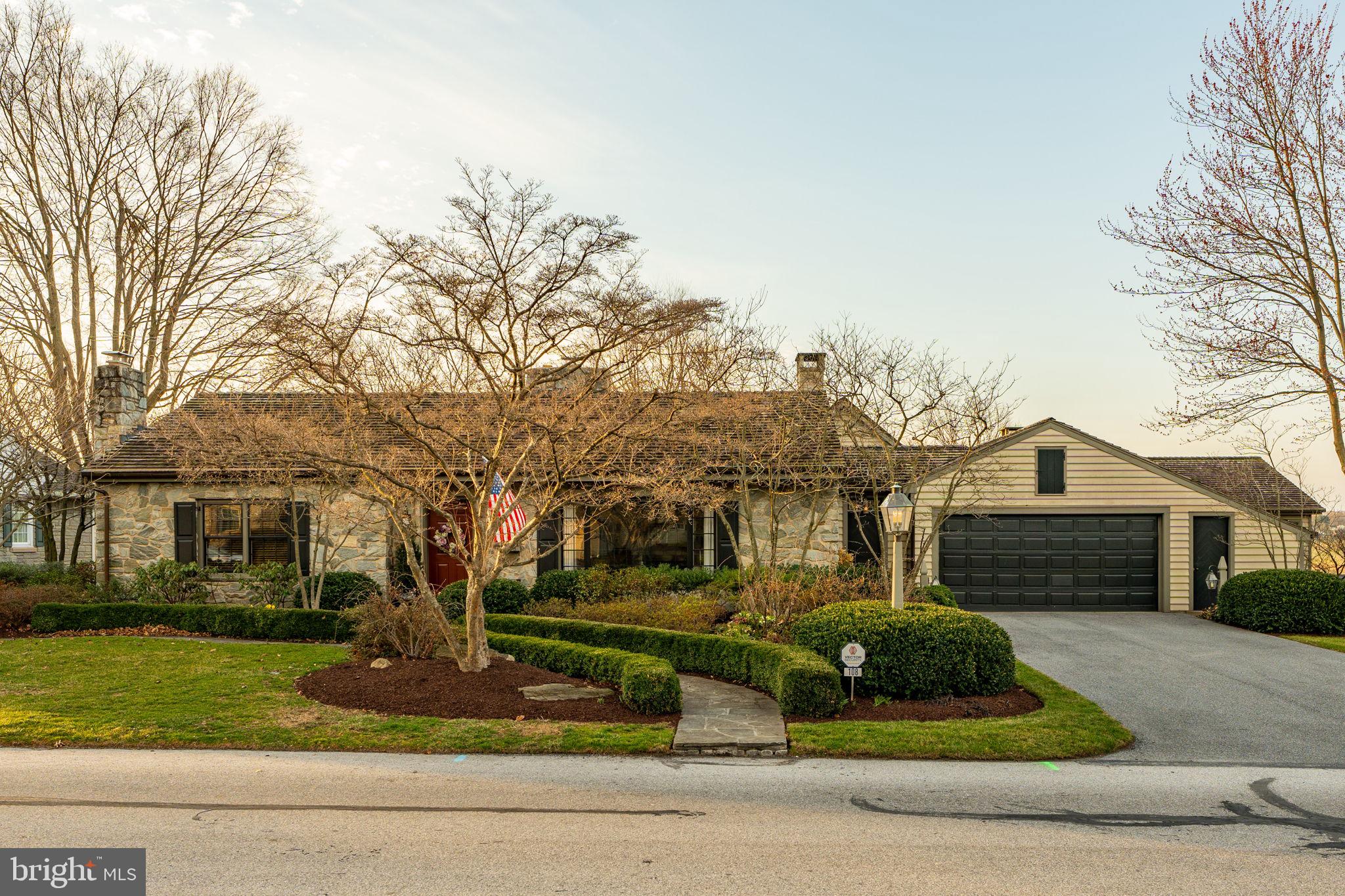 108 W HILLCREST AVENUE