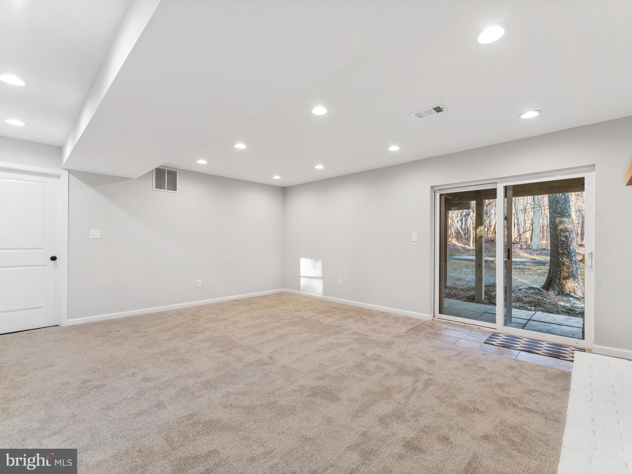 VALLEY MEDE - Residential