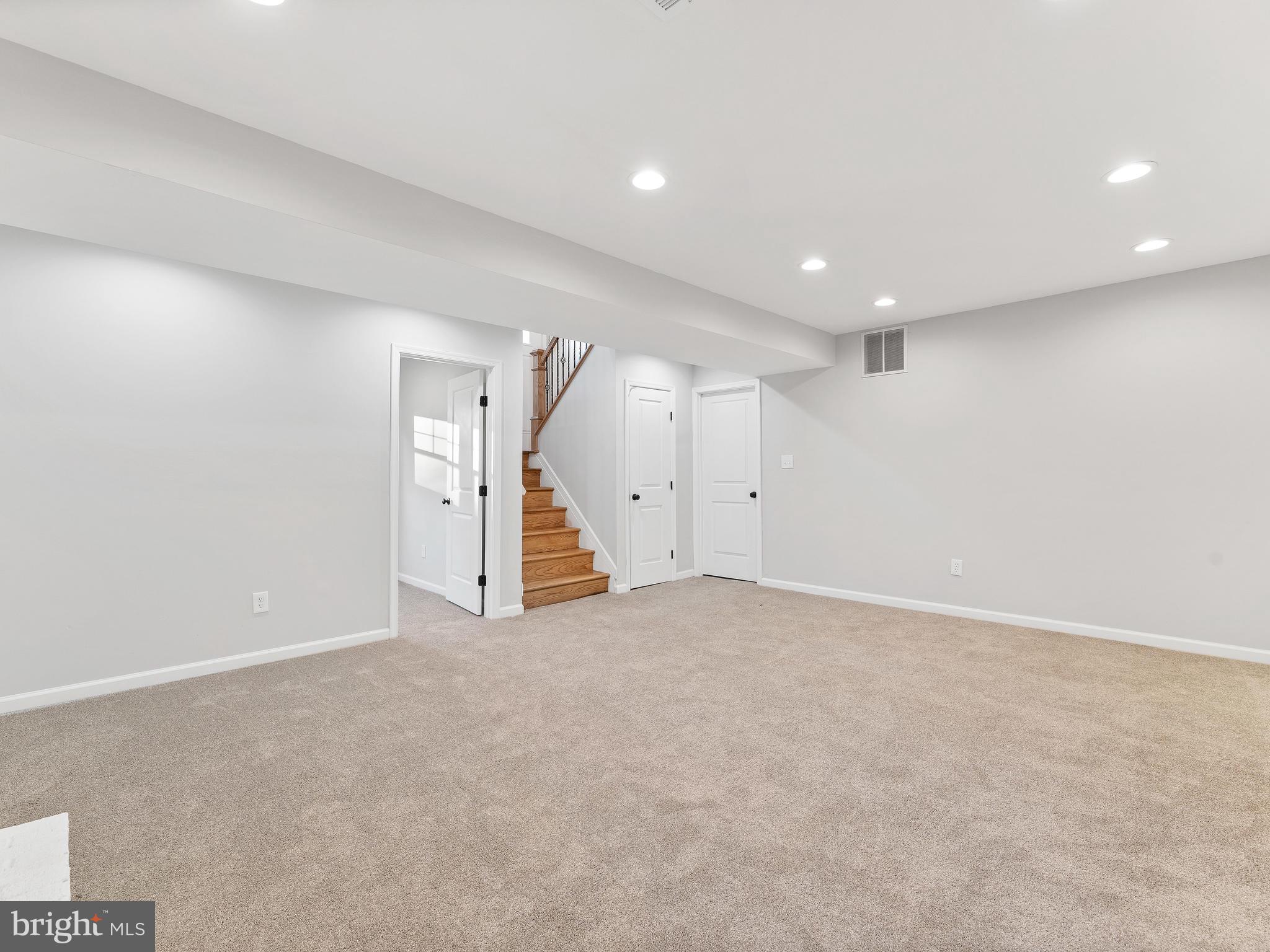 VALLEY MEDE - Residential