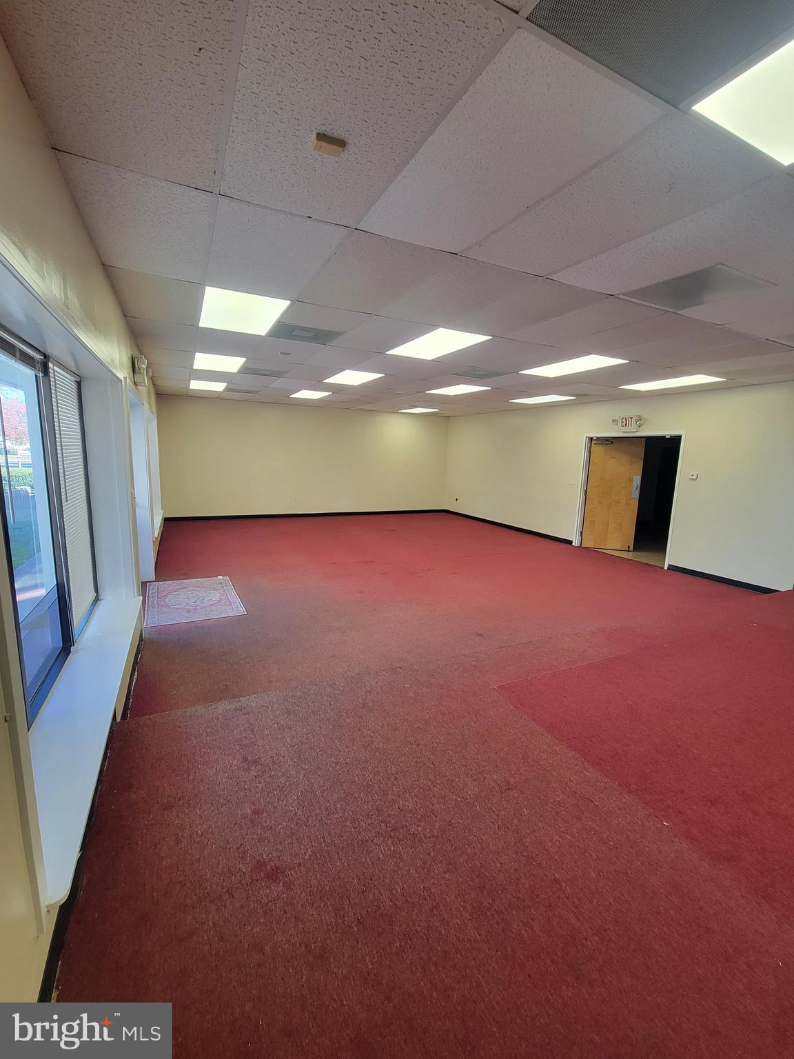 411 E DIAMOND AVENUE