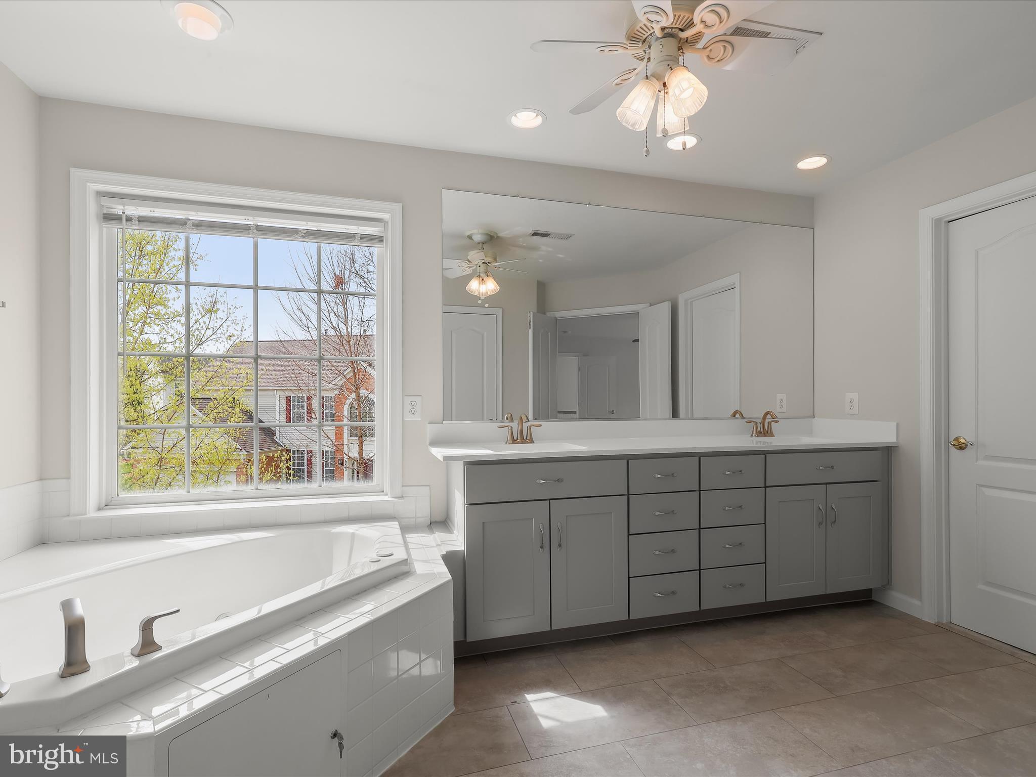 CLARKS GLEN - Residential