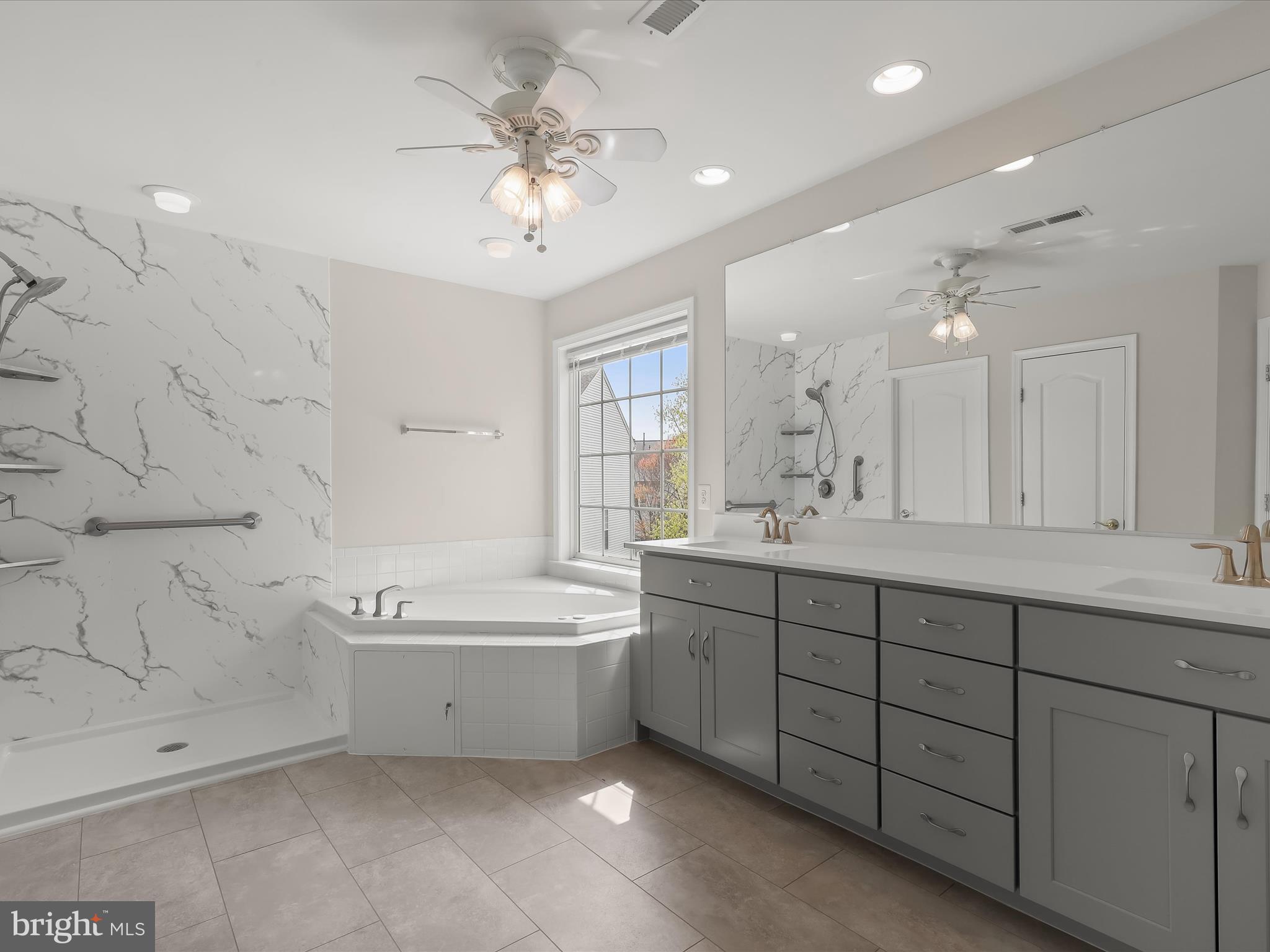 CLARKS GLEN - Residential