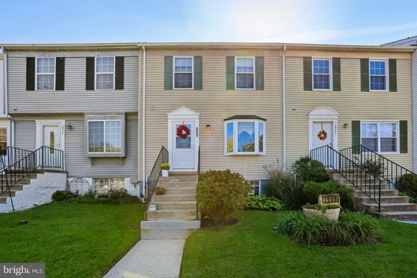 1909 NEWHAVEN DR, ESSEX, MD 21221 - Image f081cc2bddaee2b9b6e90d3db6146a6b/101853409