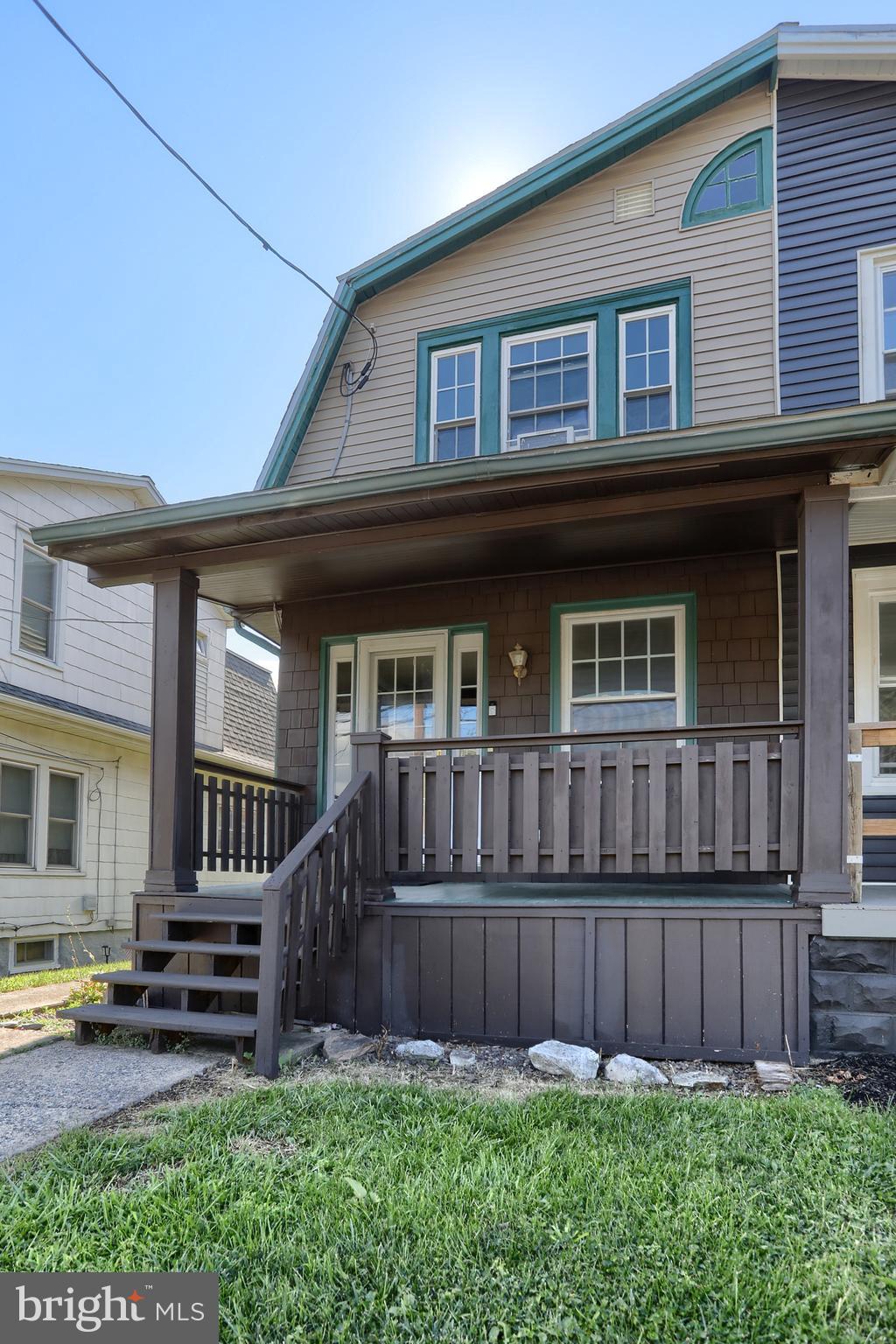12 POPLAR STREET