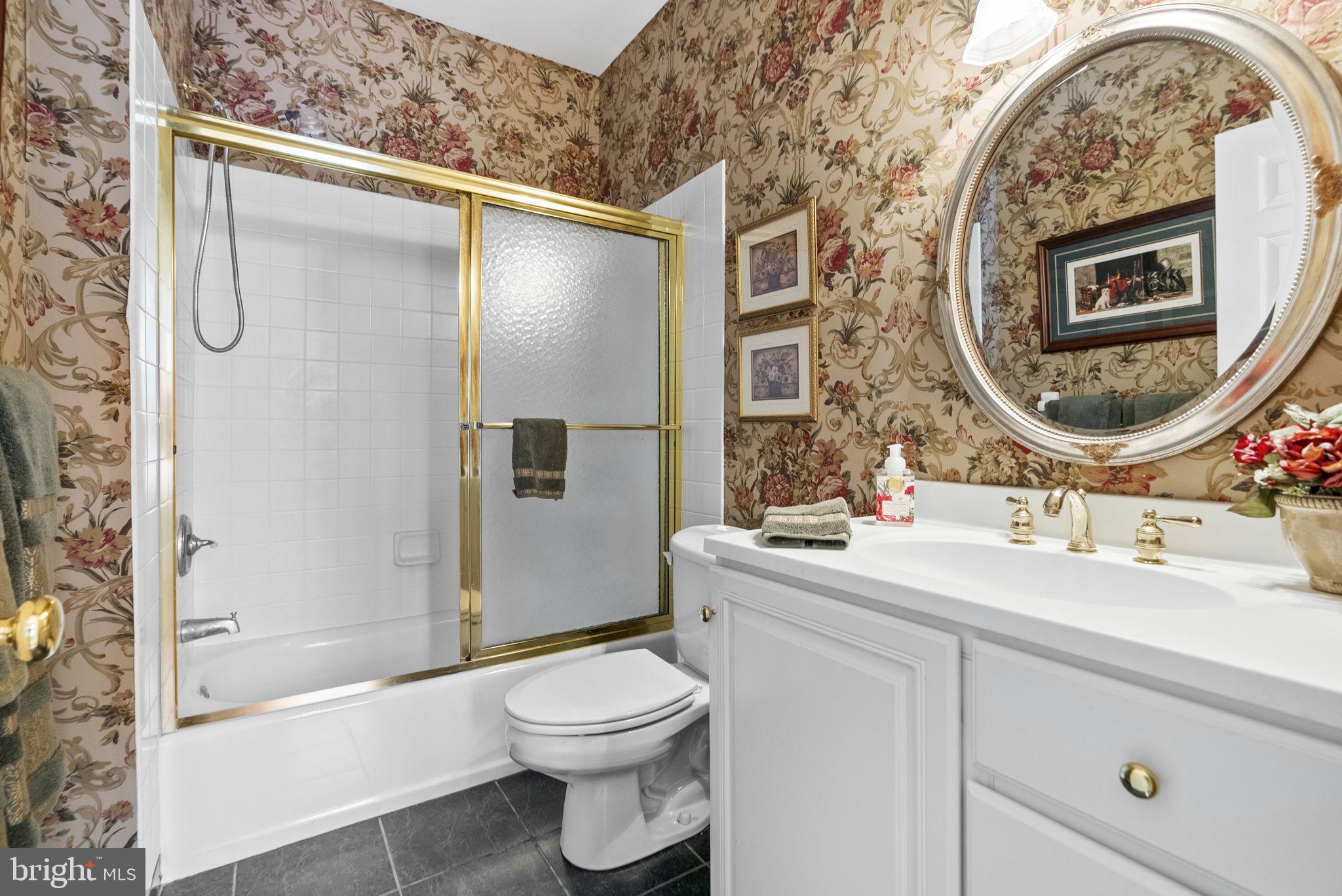 EVE LYN WOODS - Residential