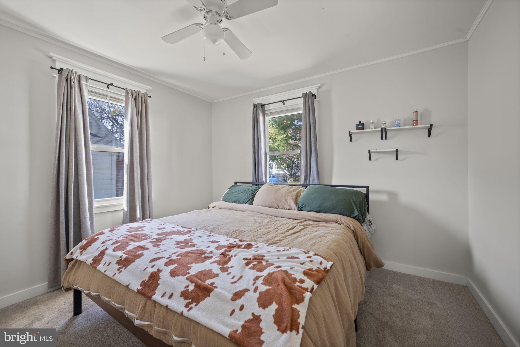 GRAY MANOR - Residential