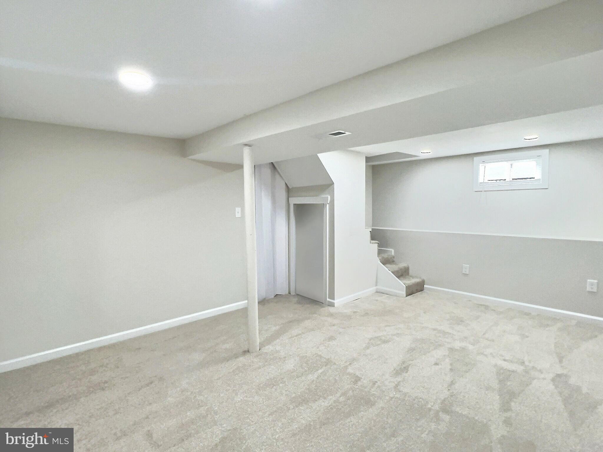 GRAY MANOR - Residential