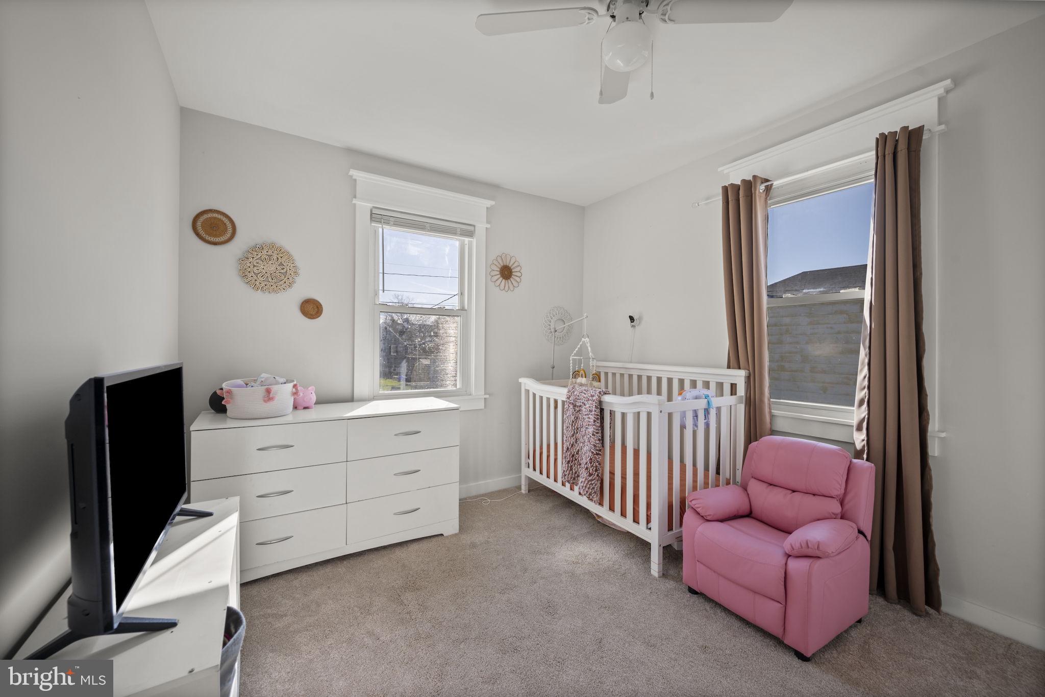 GRAY MANOR - Residential