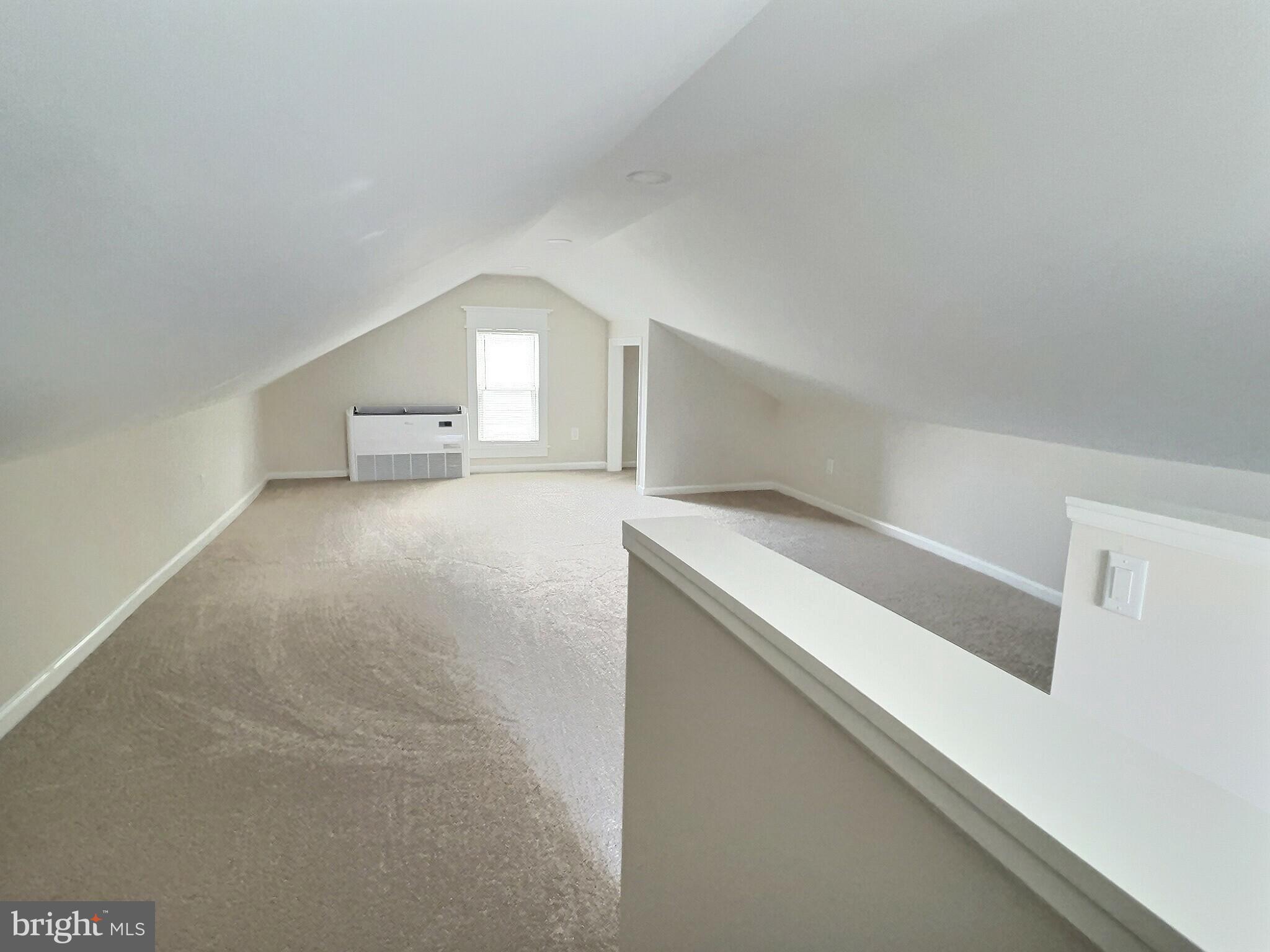 GRAY MANOR - Residential