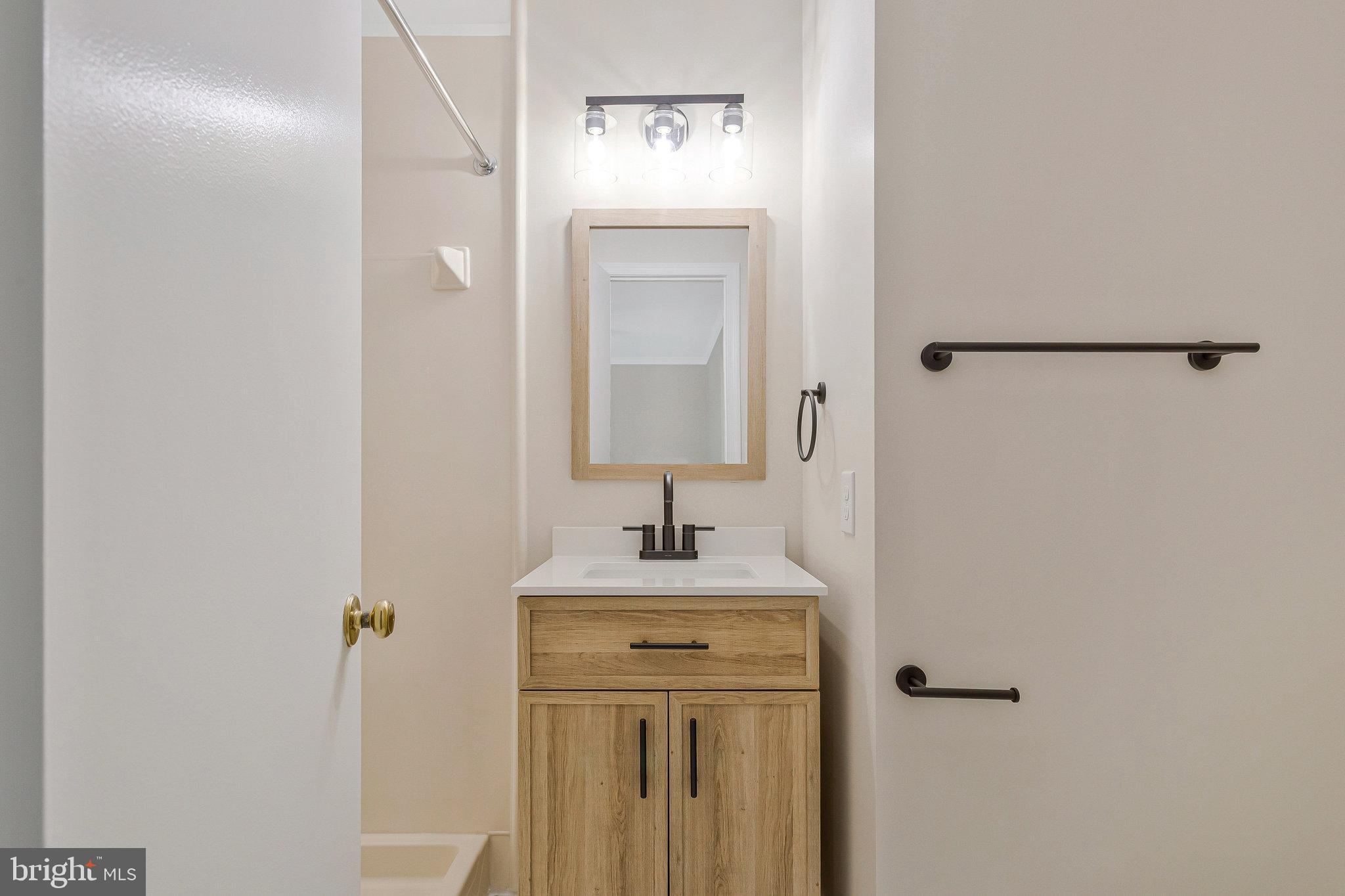 HALL'S HILLS - Residential