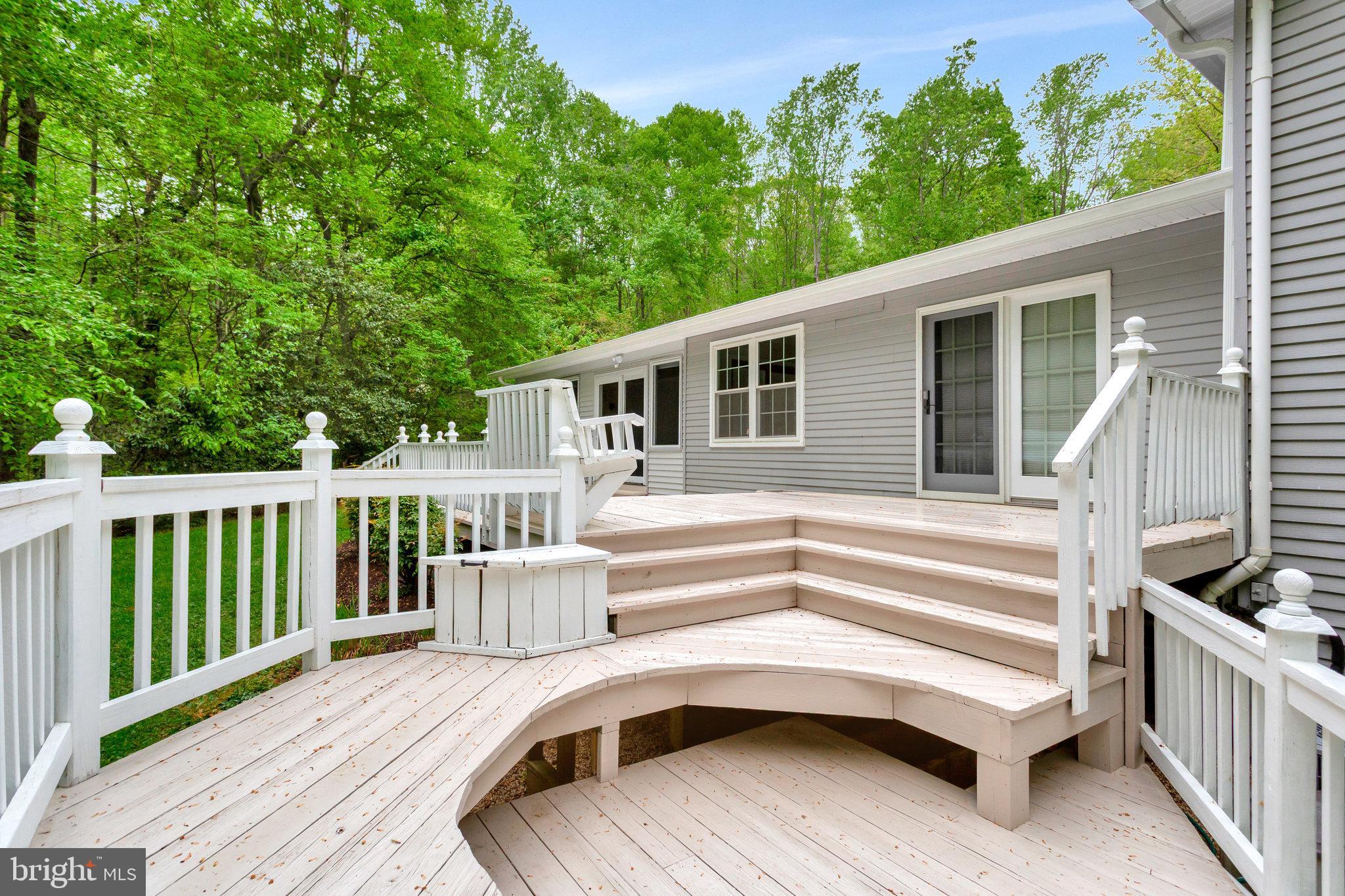 HALL'S HILLS - Residential