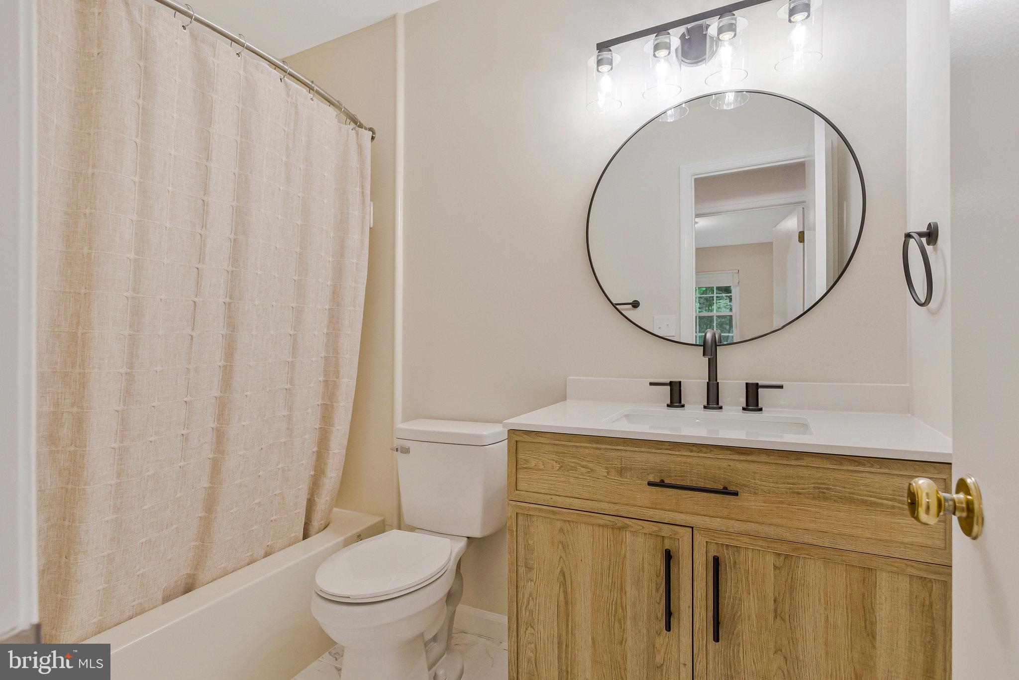 HALL'S HILLS - Residential