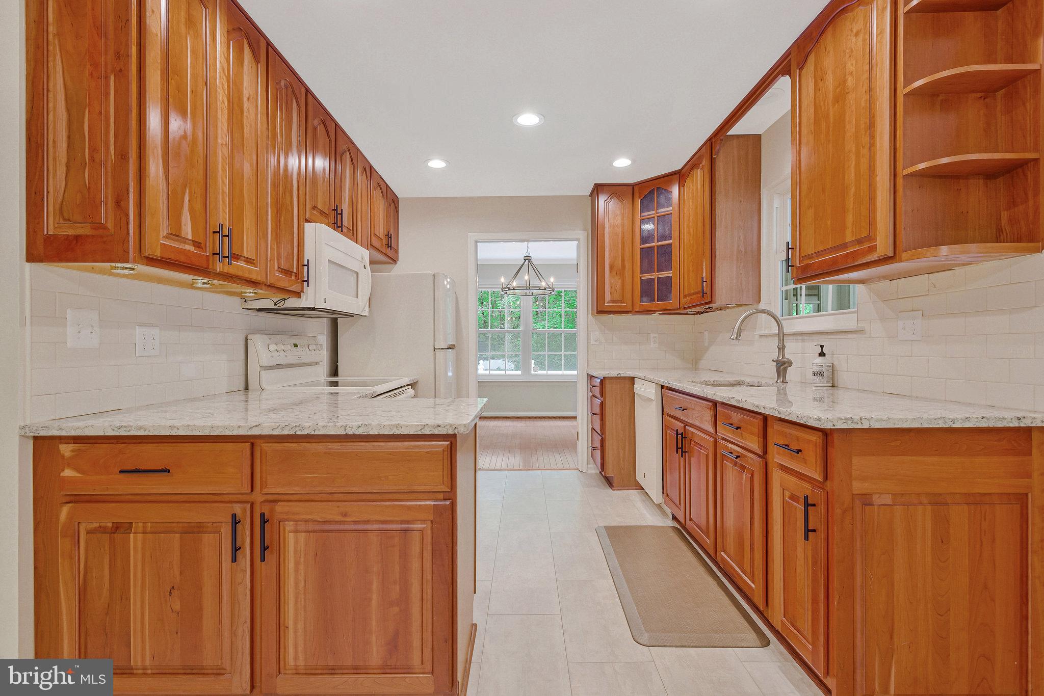 HALL'S HILLS - Residential