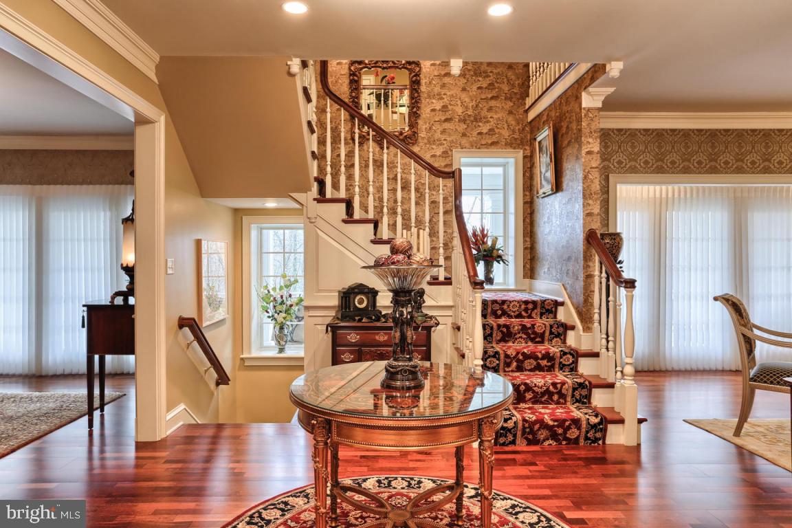 ESHELMAN ROAD - Residential