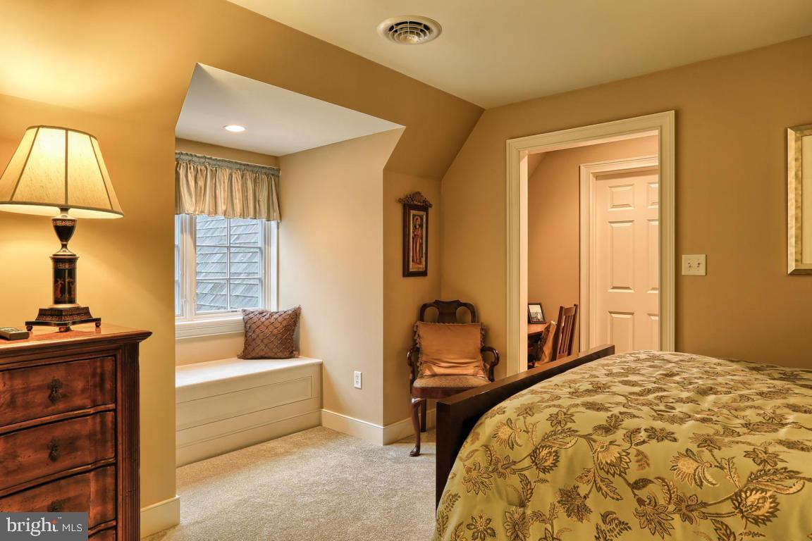 ESHELMAN ROAD - Residential