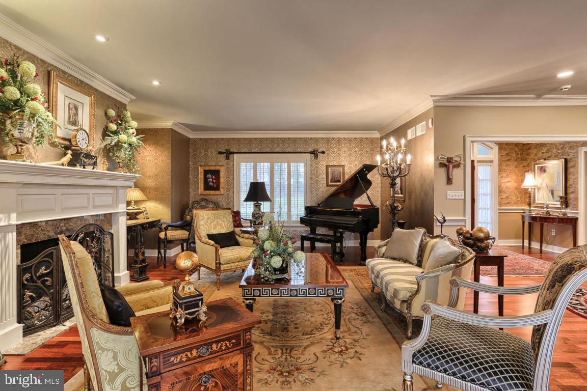 ESHELMAN ROAD - Residential