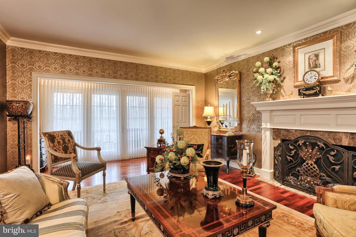 ESHELMAN ROAD - Residential