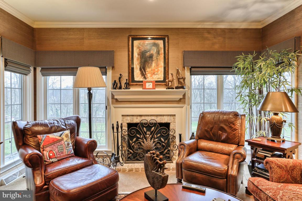 ESHELMAN ROAD - Residential