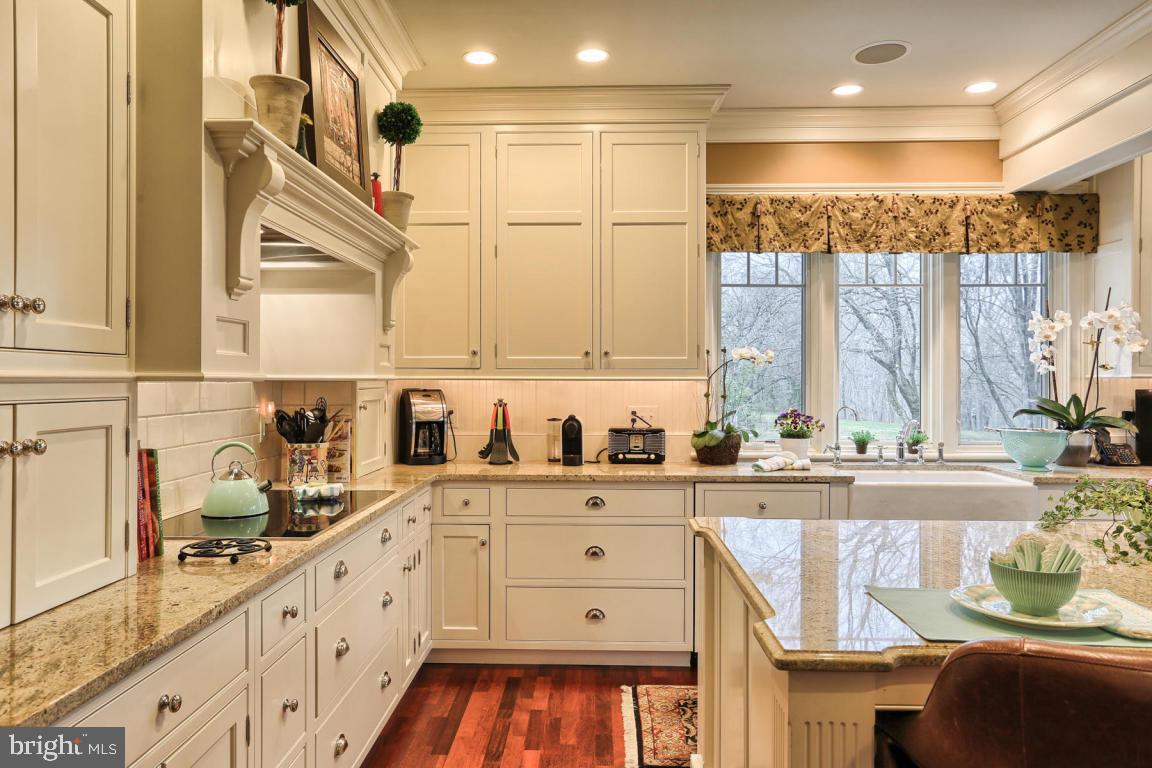 ESHELMAN ROAD - Residential